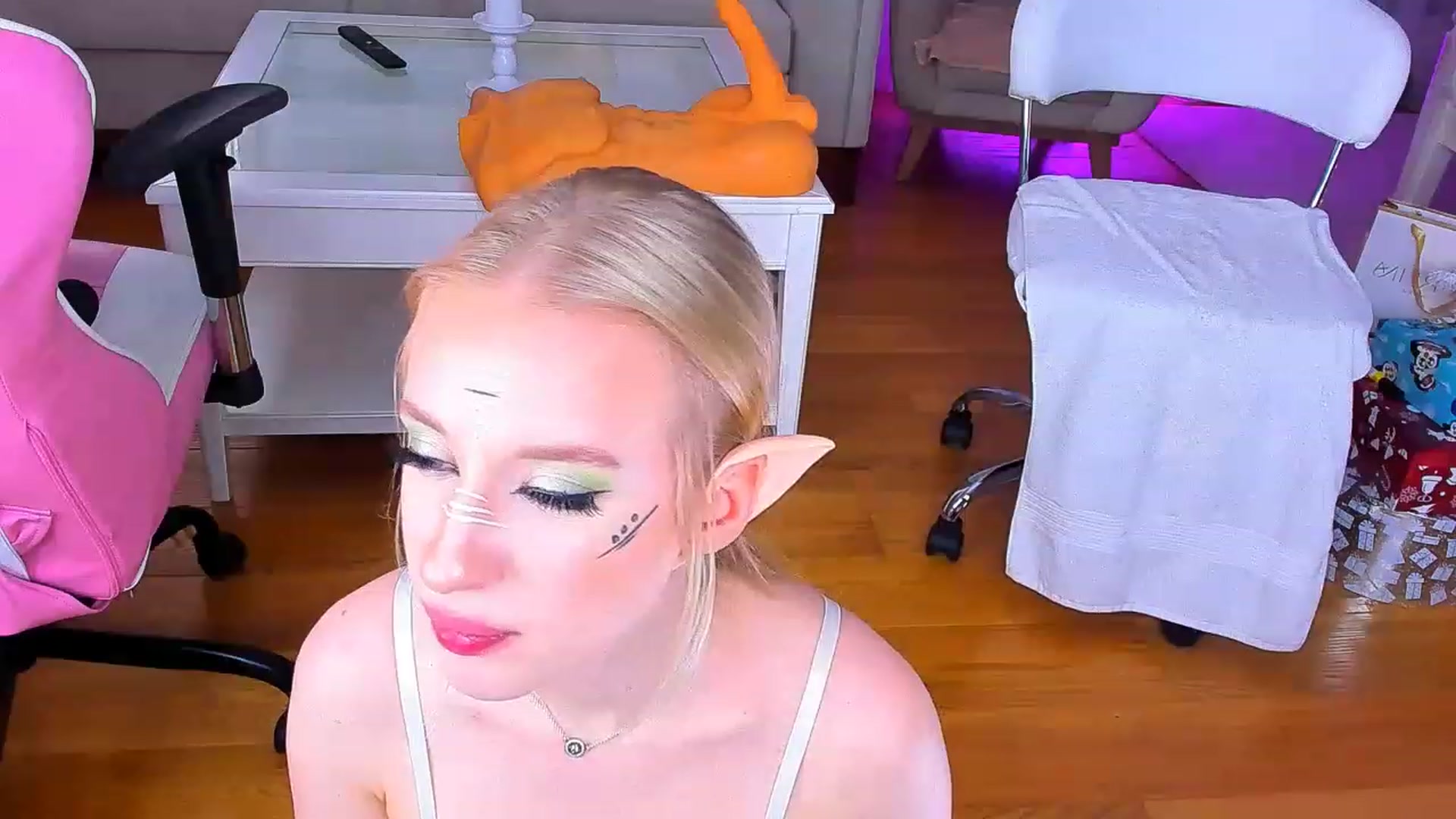 Gallery image thumbnail from Jane_Klein's myfreecams stream on, 12/28/2022, 08:38 image 5 of 20