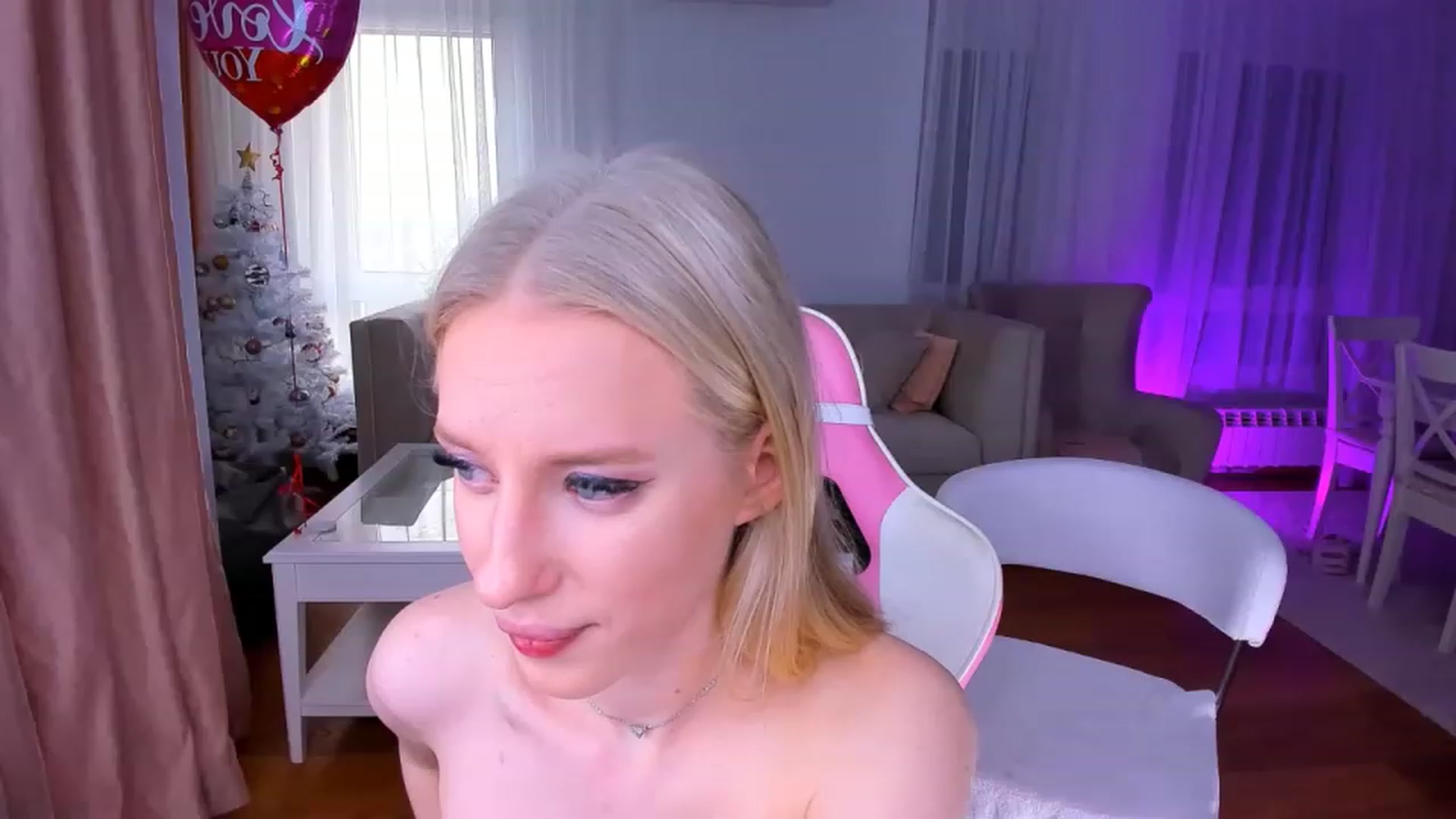 Gallery image thumbnail from Jane_Klein's myfreecams stream on, 02/20/2023, 08:10 image 1 of 20