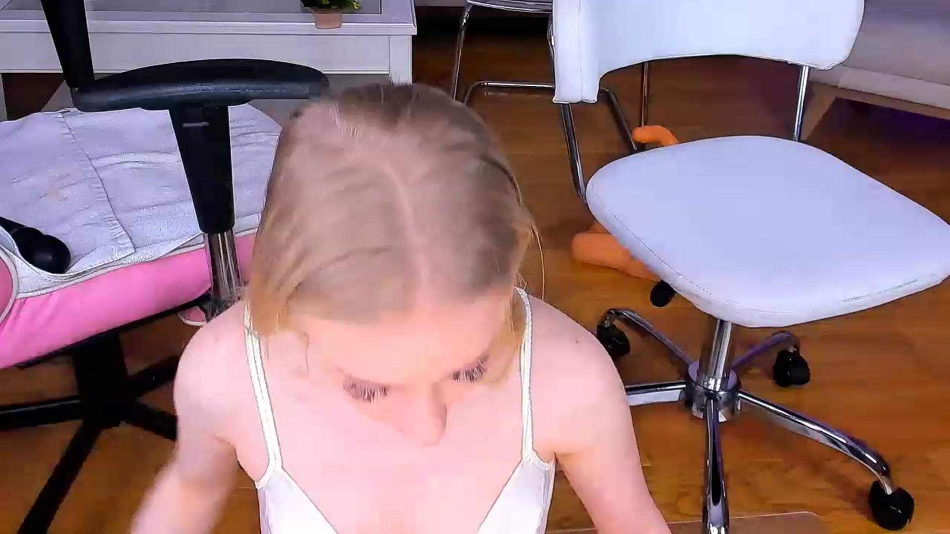 Gallery image thumbnail from Jane_Klein's myfreecams stream on, 04/26/2023, 19:35 image 7 of 20