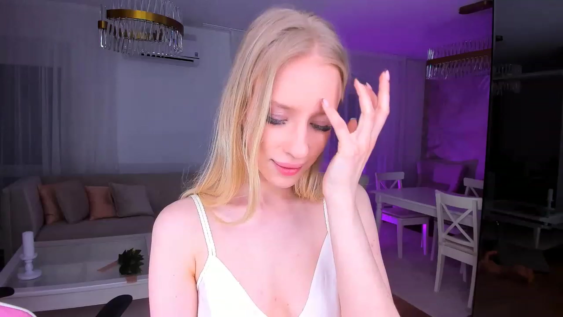 Gallery image thumbnail from Jane_Klein's myfreecams stream on, 04/26/2023, 20:47 image 14 of 20
