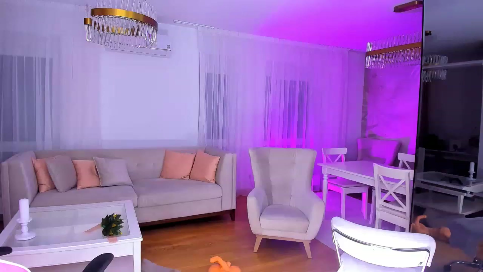 Gallery image thumbnail from Jane_Klein's myfreecams stream on, 04/26/2023, 20:47 image 16 of 20