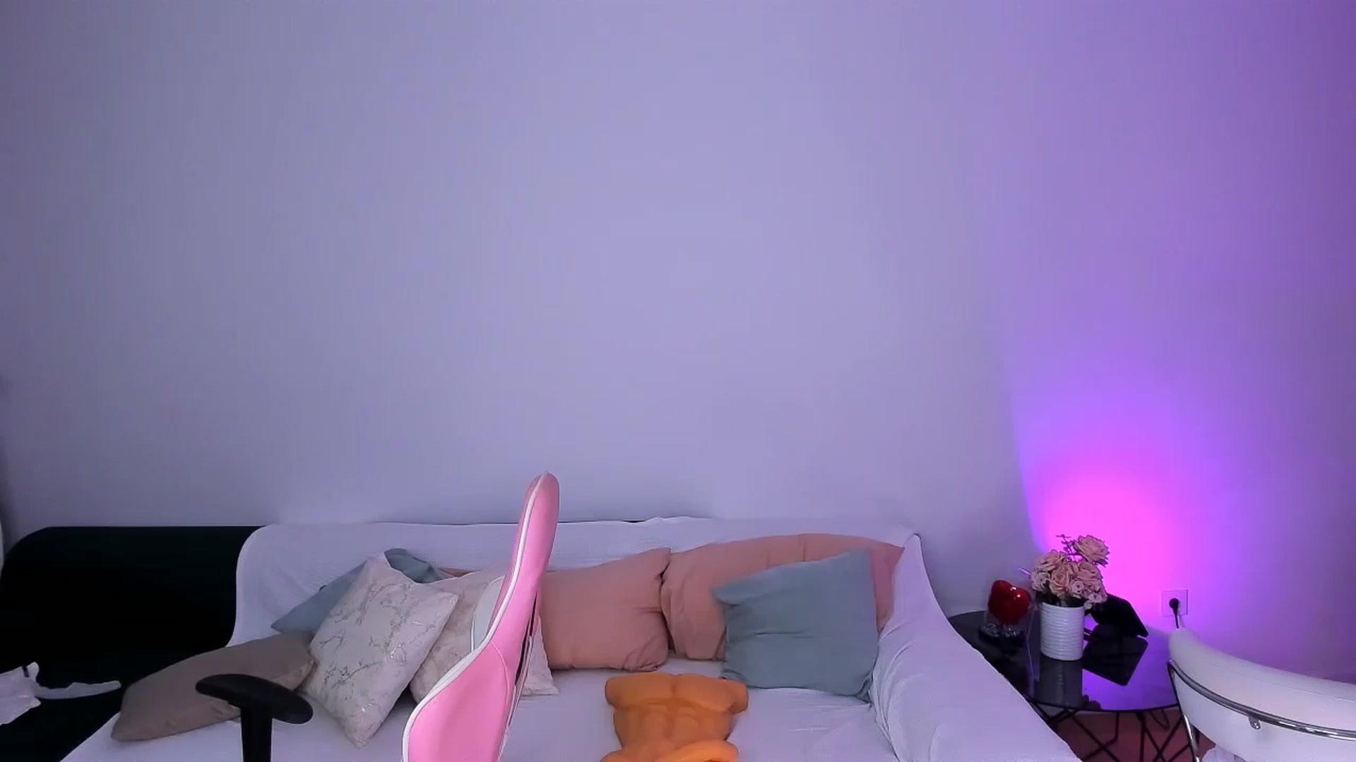 Gallery image thumbnail from Jane_Klein's myfreecams stream on, 09/23/2023, 01:40 image 10 of 20
