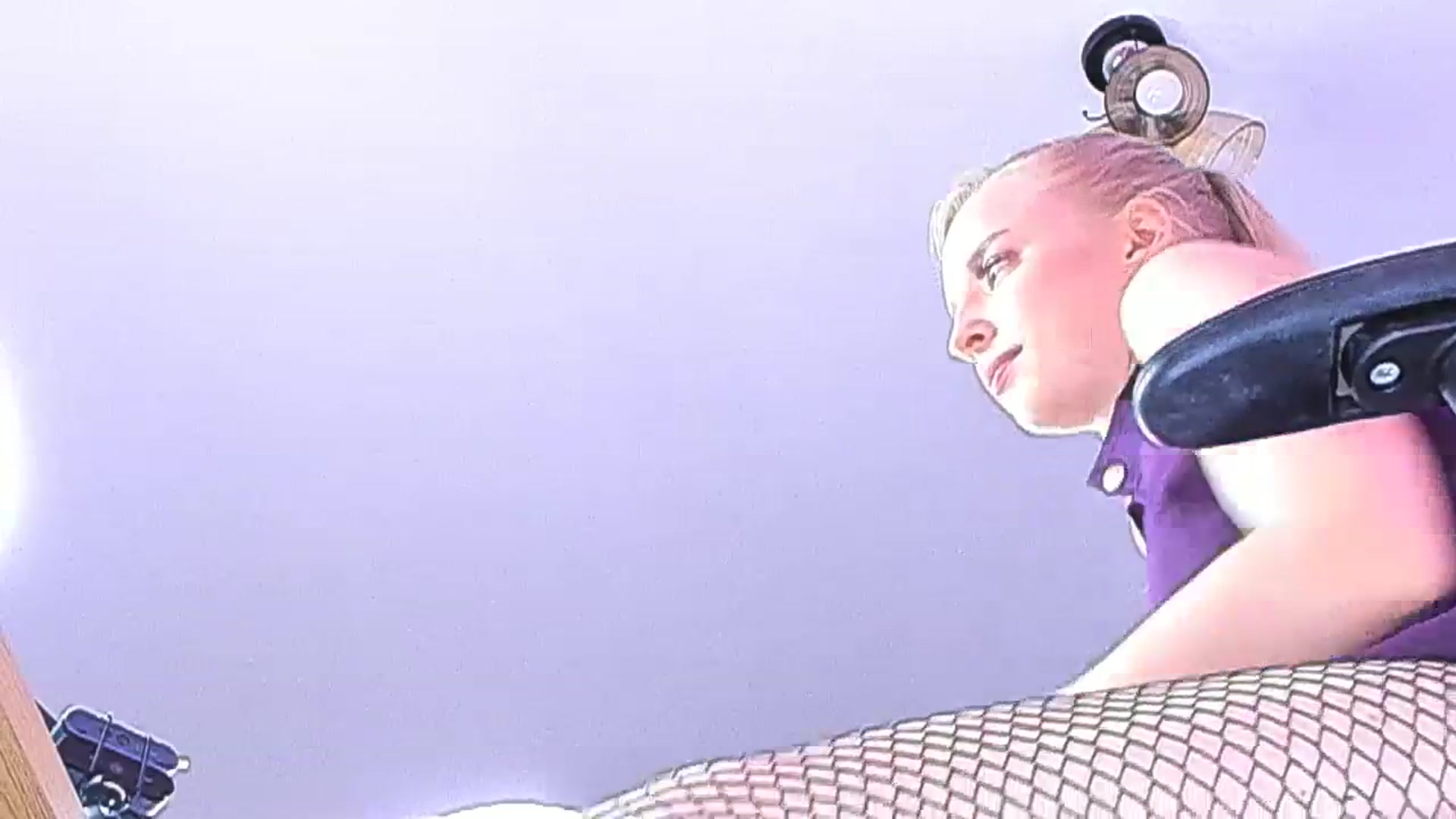 Gallery image thumbnail from Jane_Klein's myfreecams stream on, 10/05/2023, 21:04 image 14 of 20