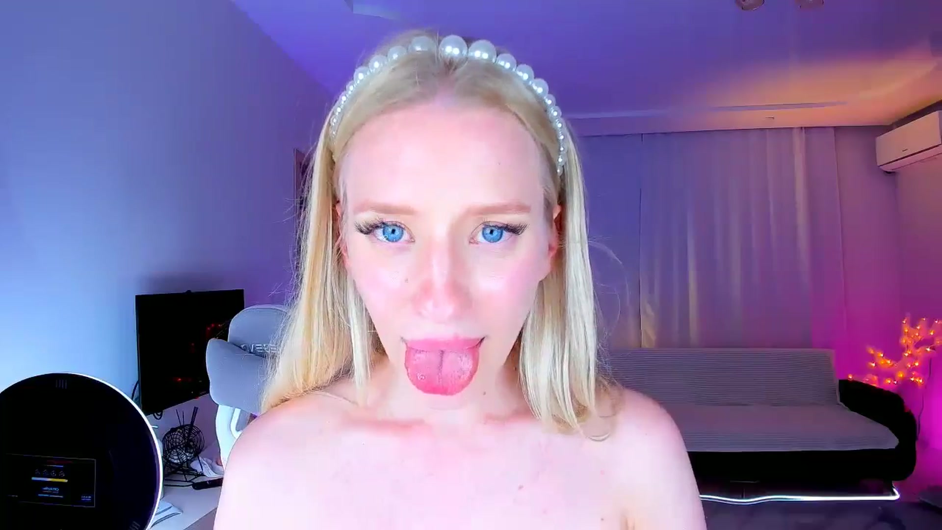 Gallery image thumbnail from Jane_Klein's myfreecams stream on, 06/03/2024, 24:15 image 14 of 20