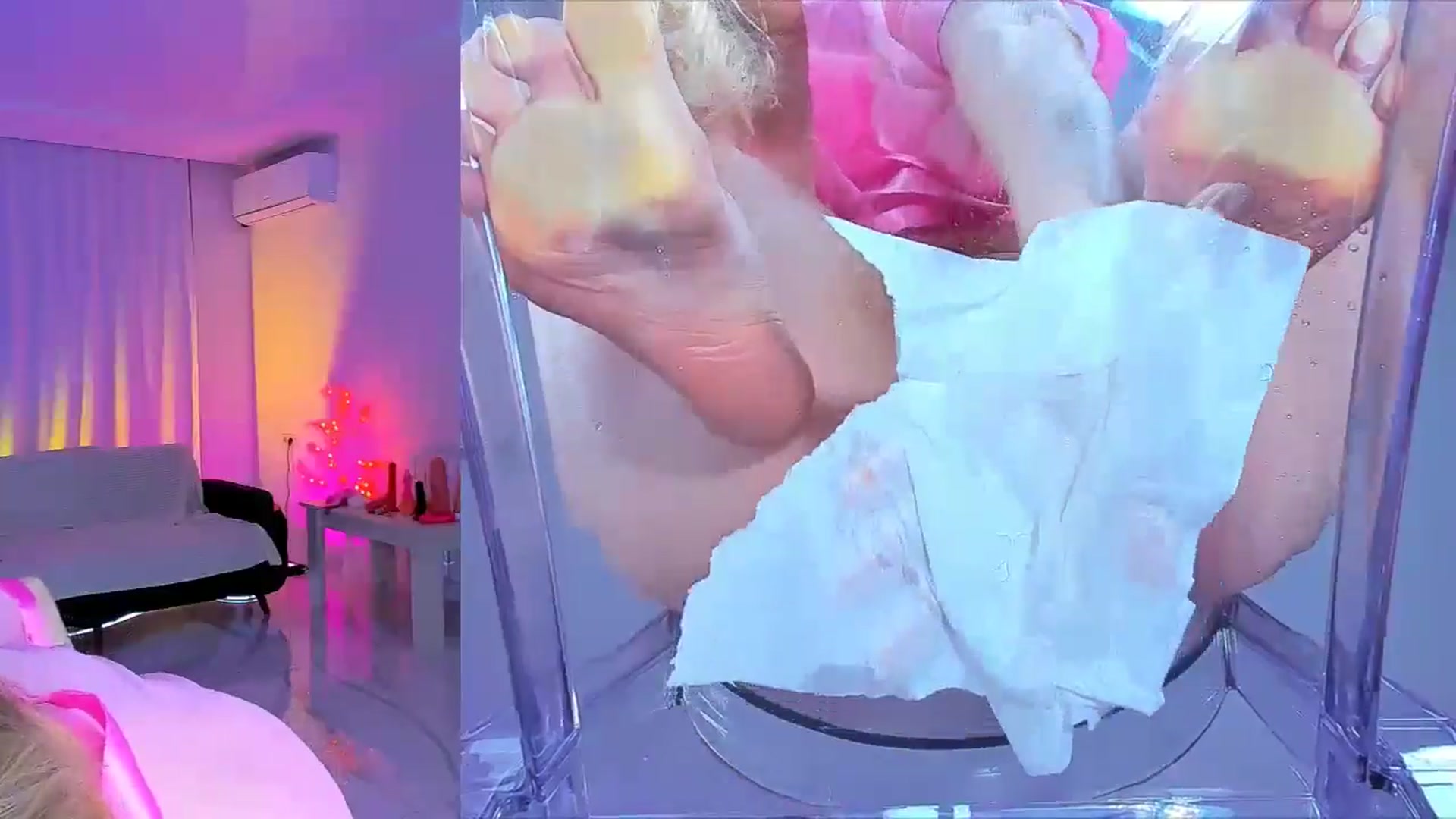 Gallery image thumbnail from Jane_Klein's myfreecams stream on, 07/12/2024, 01:31 image 17 of 20