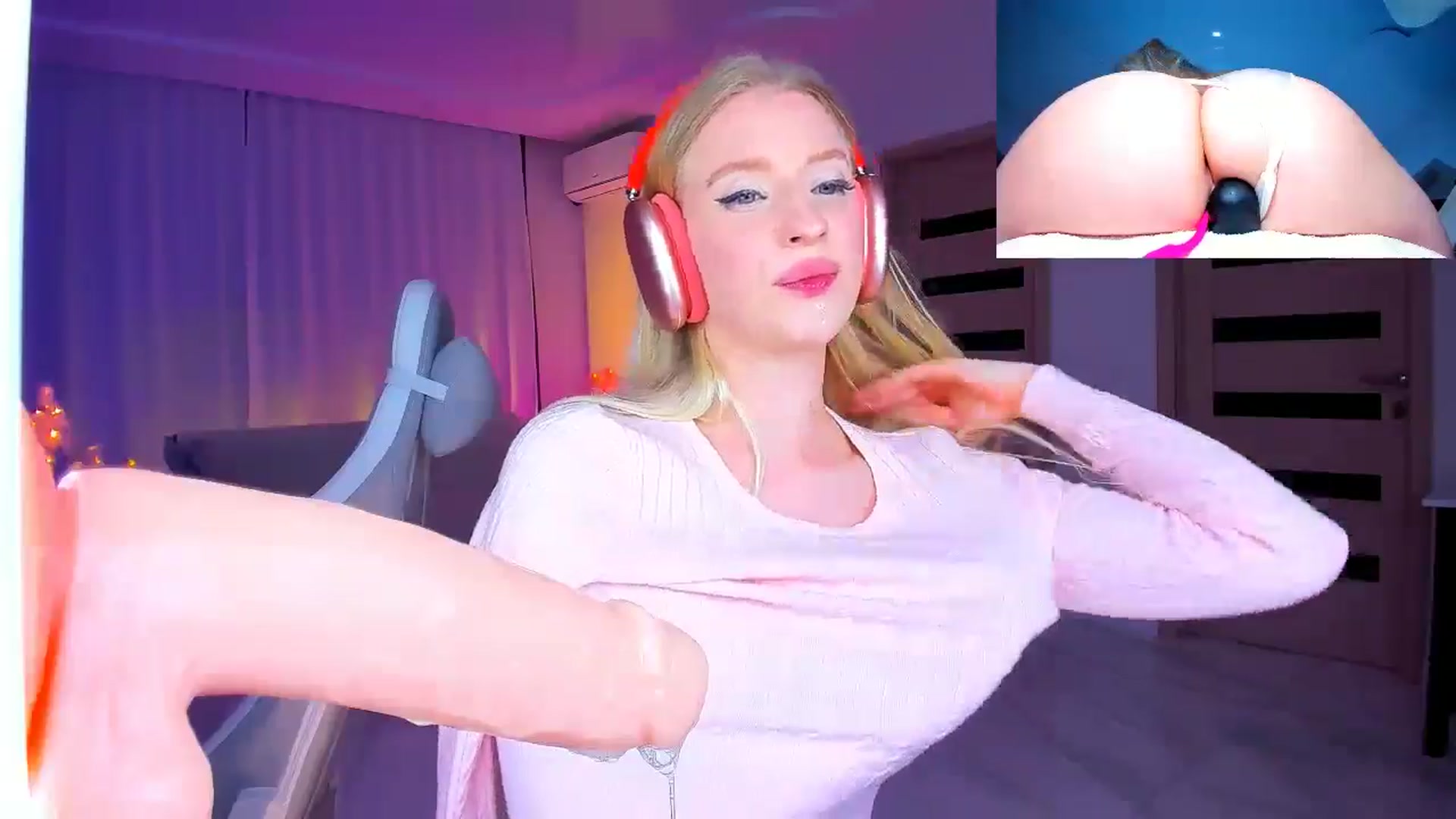 Gallery image thumbnail from Jane_Klein's myfreecams stream on, 10/17/2024, 23:29 image 13 of 20