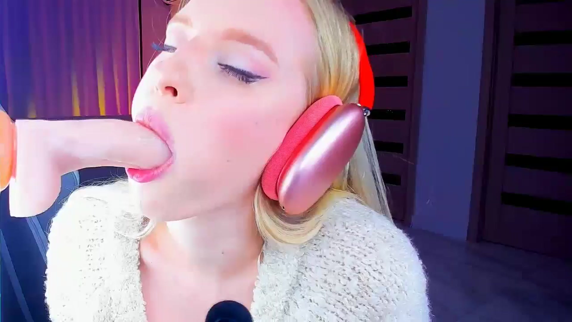 Gallery image thumbnail from Jane_Klein's myfreecams stream on, 10/20/2024, 24:04 image 1 of 20