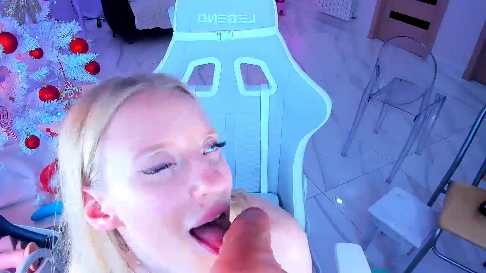 Gallery image thumbnail from Jane_Klein's myfreecams stream on, 12/21/2024, 03:25 image 4 of 20