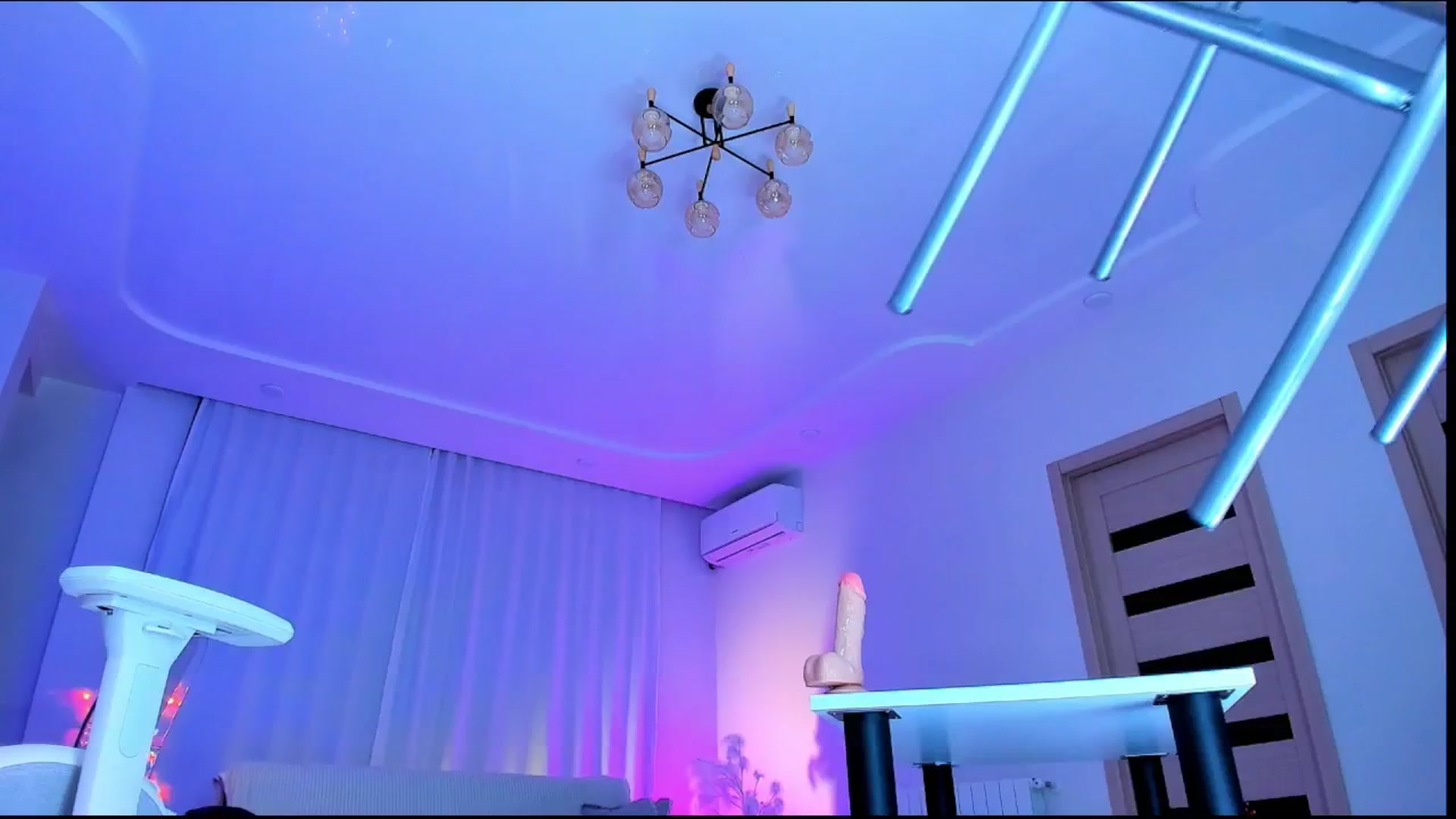 Gallery image thumbnail from Jane_Klein's myfreecams stream on, 03/04/2025, 02:10 image 10 of 20