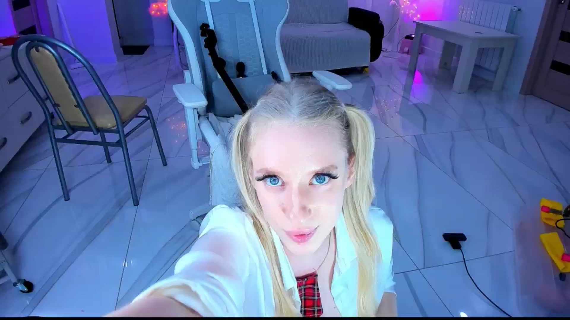 Gallery image thumbnail from Jane_Klein's myfreecams stream on, 04/26/2025, 07:04 image 16 of 20