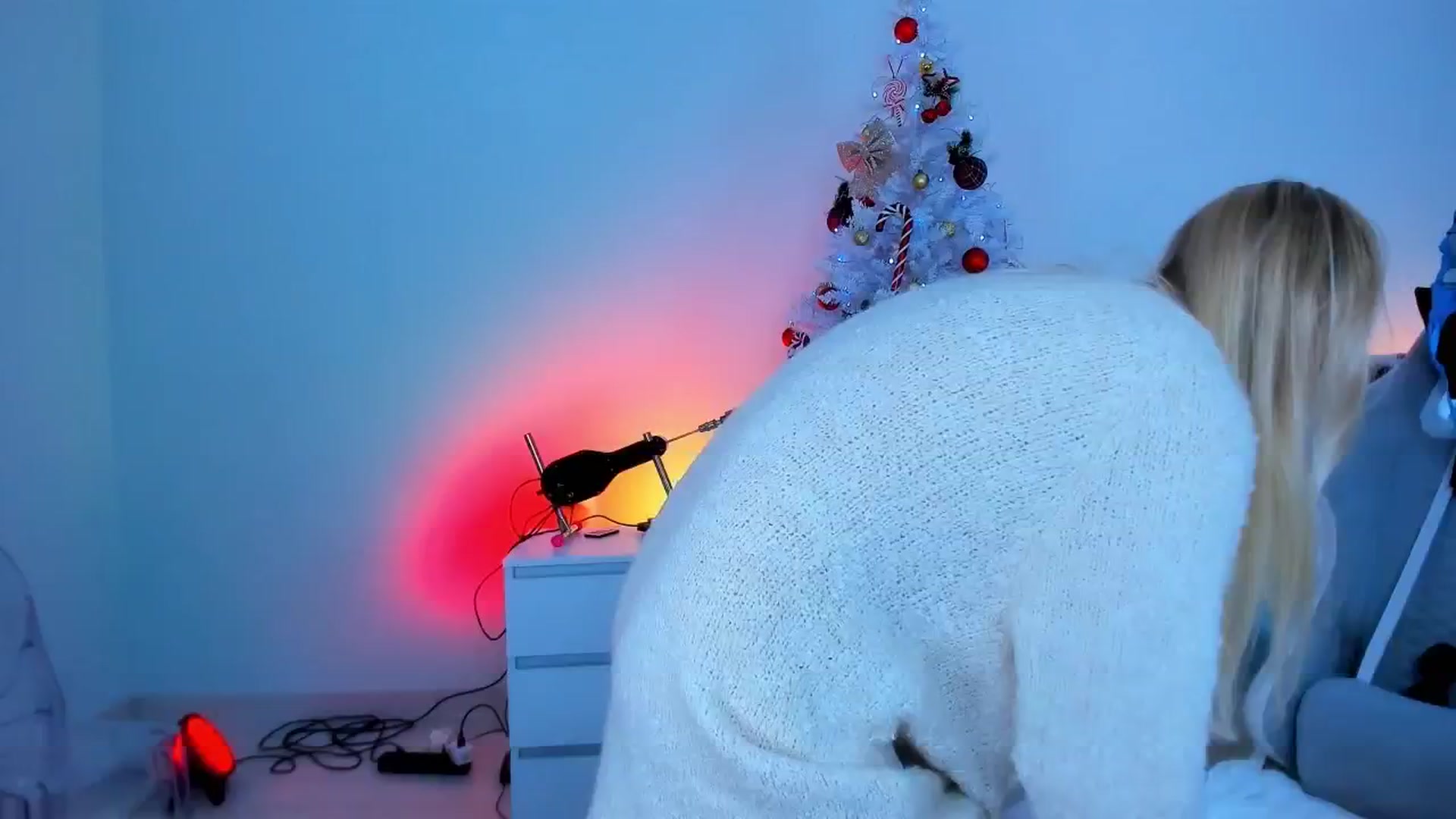 Gallery image thumbnail from Jane_Klein's myfreecams stream on, 12/14/2025, 02:24 image 10 of 20