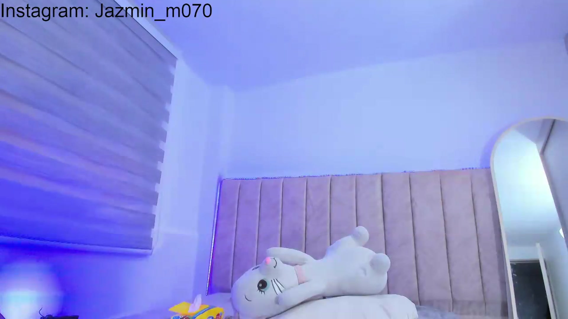Gallery image thumbnail from Jane_Moore's myfreecams stream on, 05/15/2026, 11:32 image 15 of 20