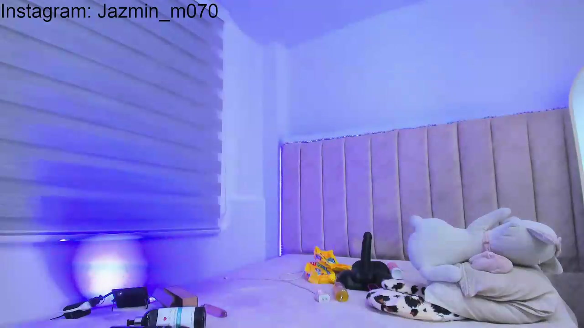 Gallery image thumbnail from Jane_Moore's myfreecams stream on, 06/25/2026, 08:41 image 5 of 20