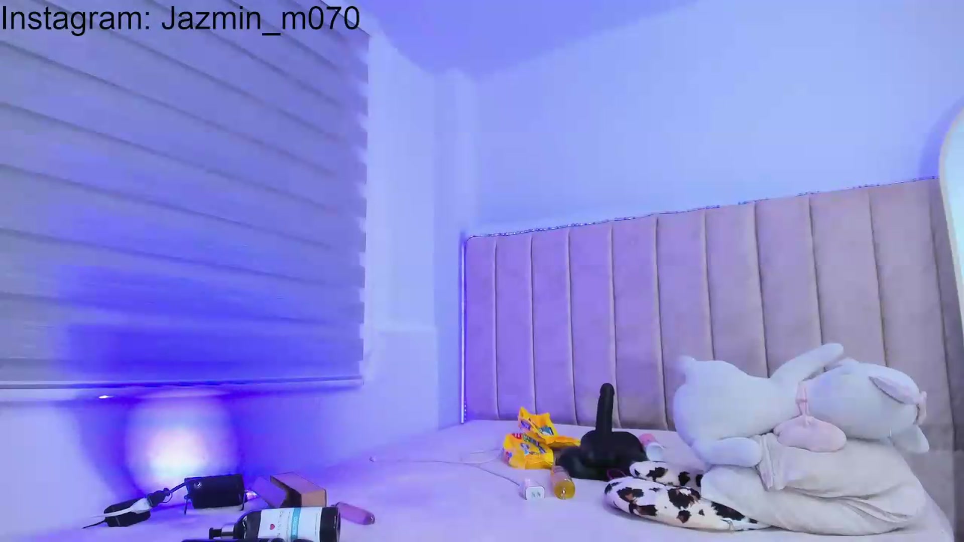 Gallery image thumbnail from Jane_Moore's myfreecams stream on, 06/25/2026, 08:41 image 6 of 20