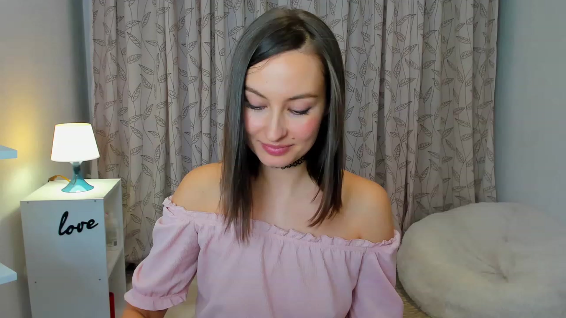 Gallery image thumbnail from Jane__Bond's myfreecams stream on, 11/27/2022, 14:01 image 3 of 20