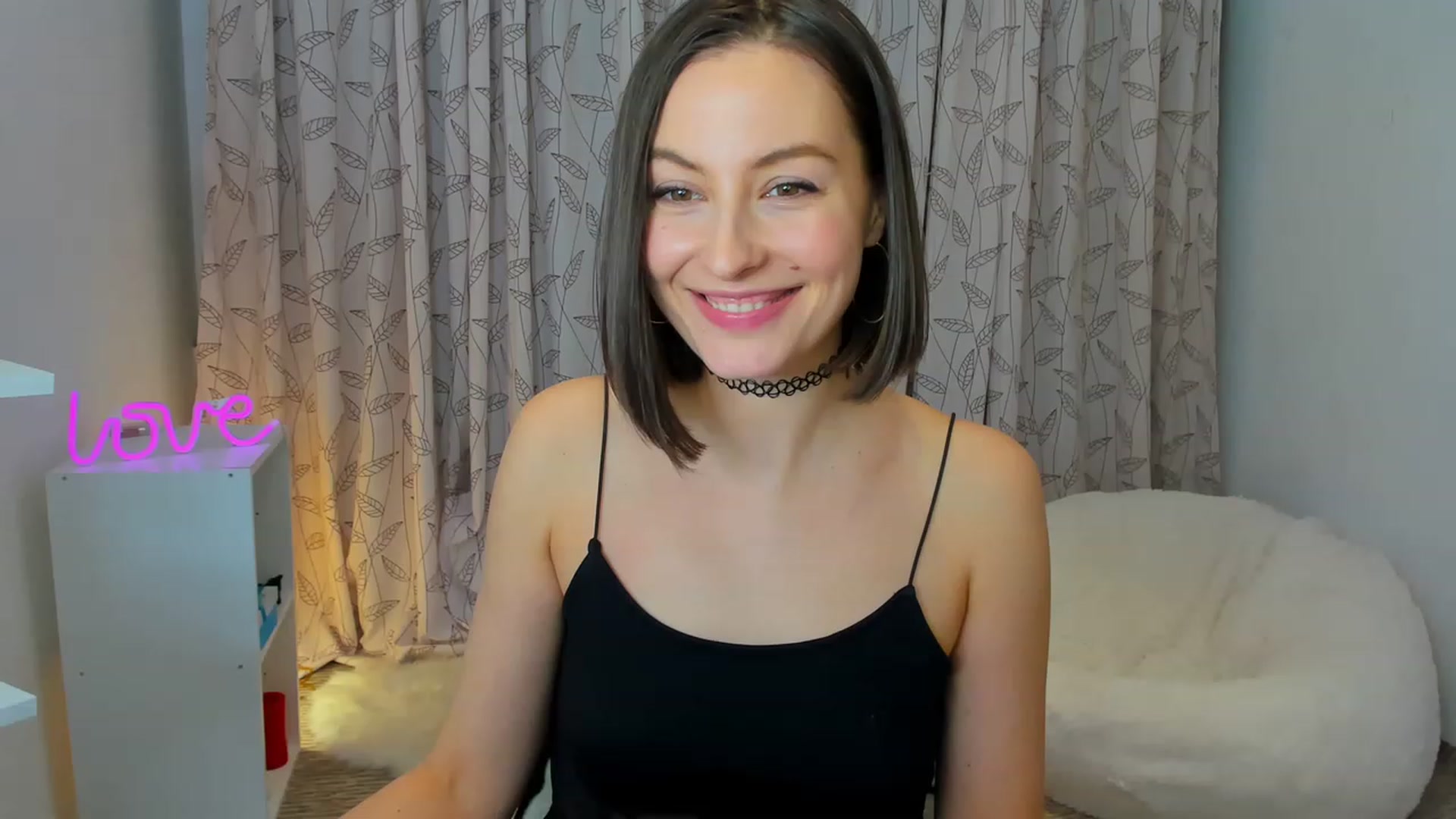 Gallery image thumbnail from Jane__Bond's myfreecams stream on, 01/15/2023, 15:42 image 10 of 20