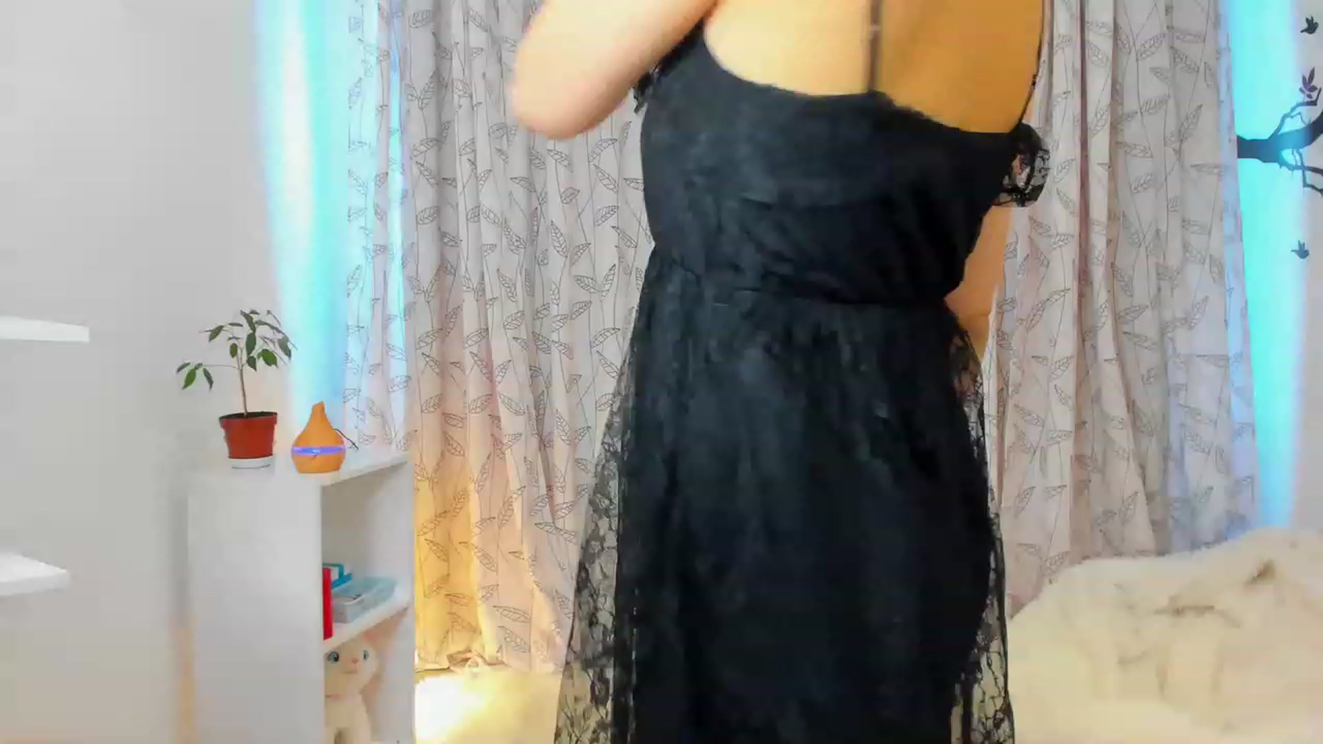 Gallery image thumbnail from Jane__Bond's myfreecams stream on, 03/12/2023, 14:46 image 4 of 20