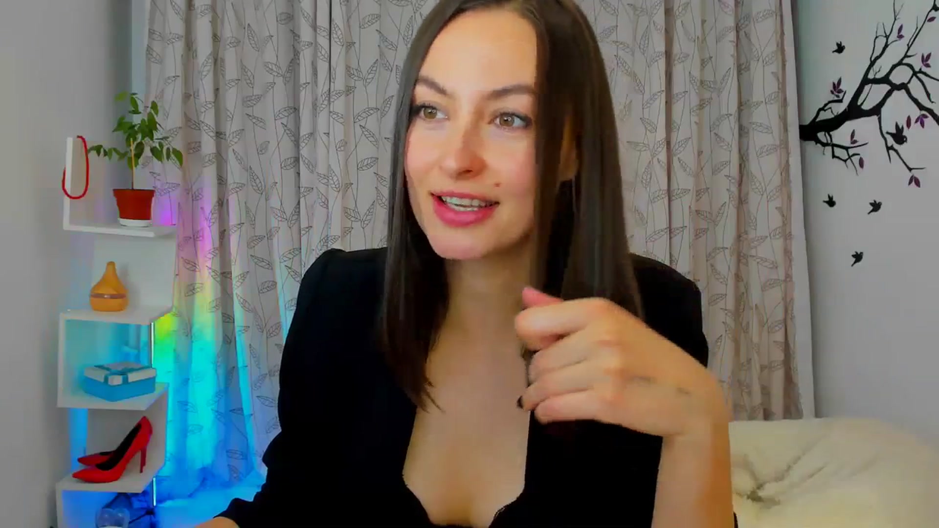 Gallery image thumbnail from Jane__Bond's myfreecams stream on, 10/29/2023, 15:10 image 12 of 20