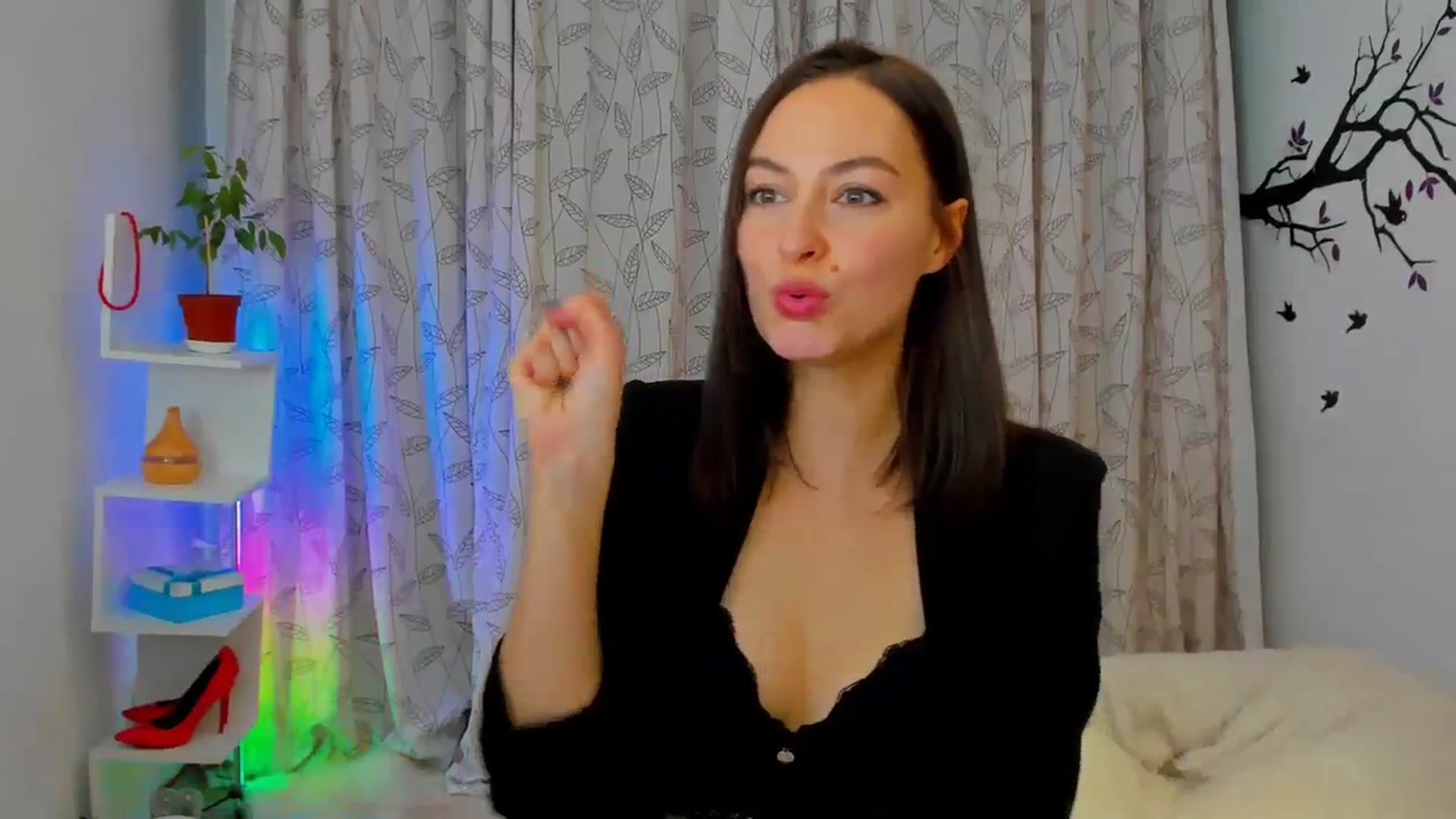 Gallery image thumbnail from Jane__Bond's myfreecams stream on, 10/29/2023, 15:10 image 16 of 20