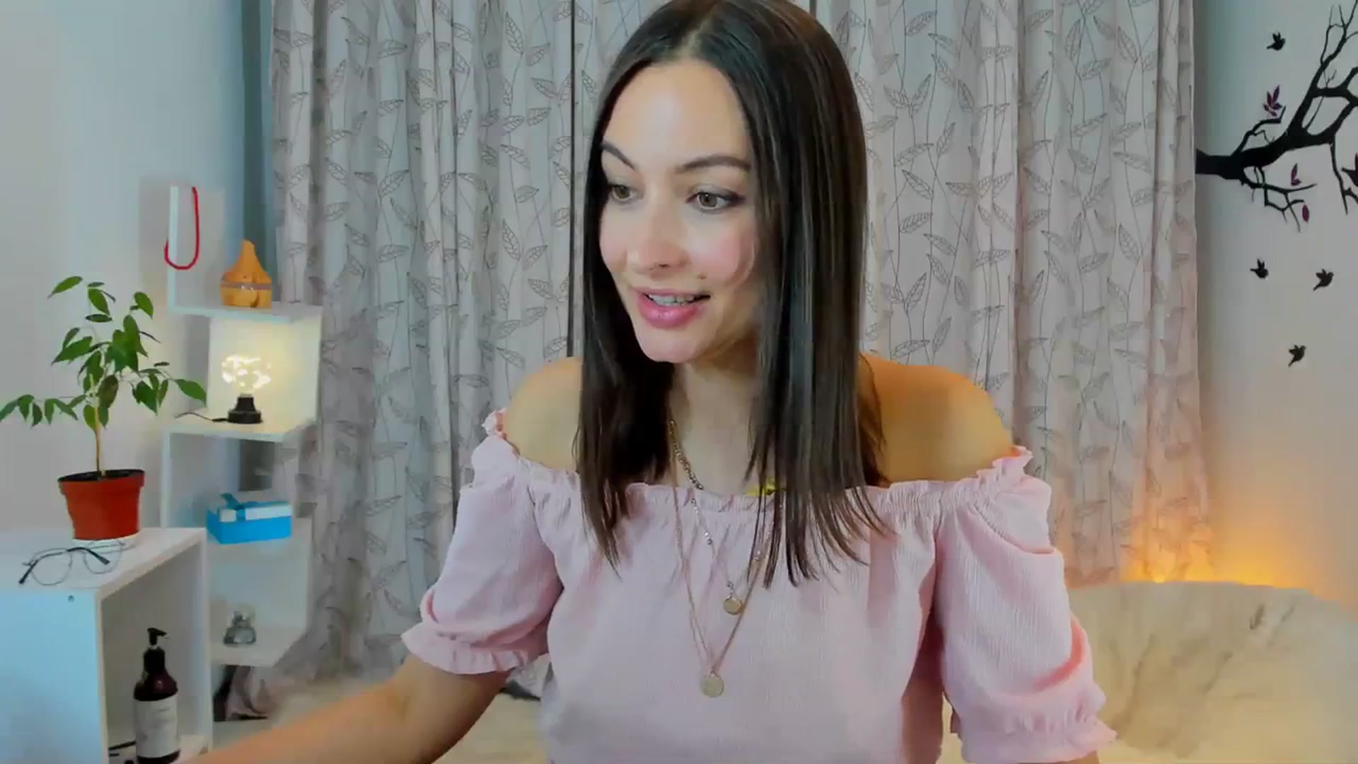 Gallery image thumbnail from Jane__Bond's myfreecams stream on, 11/26/2023, 14:45 image 13 of 20