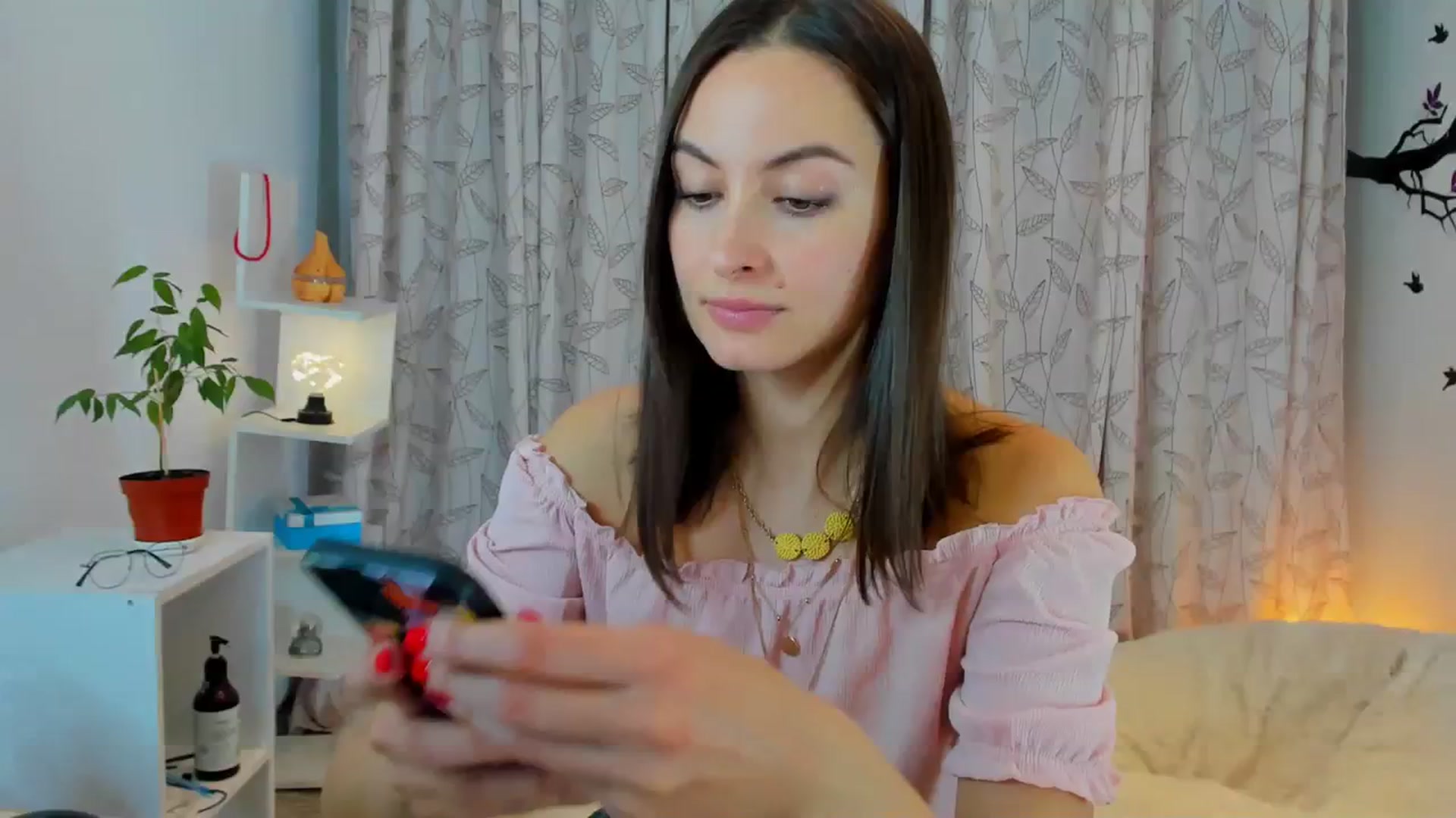Gallery image thumbnail from Jane__Bond's myfreecams stream on, 11/26/2023, 14:45 image 1 of 20