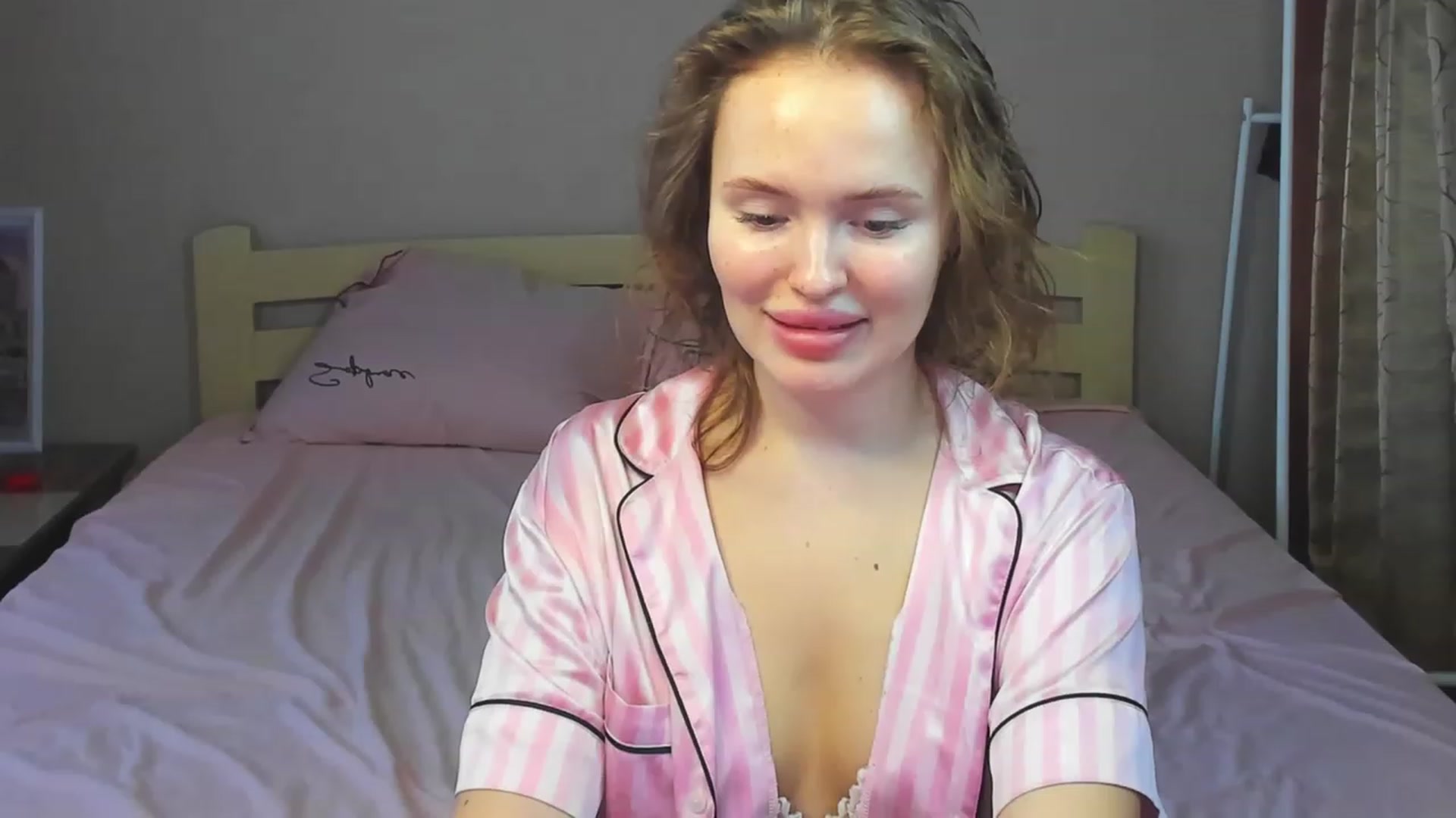 Gallery image thumbnail from Janebergman's myfreecams stream on, 12/21/2022, 12:20 image 3 of 20