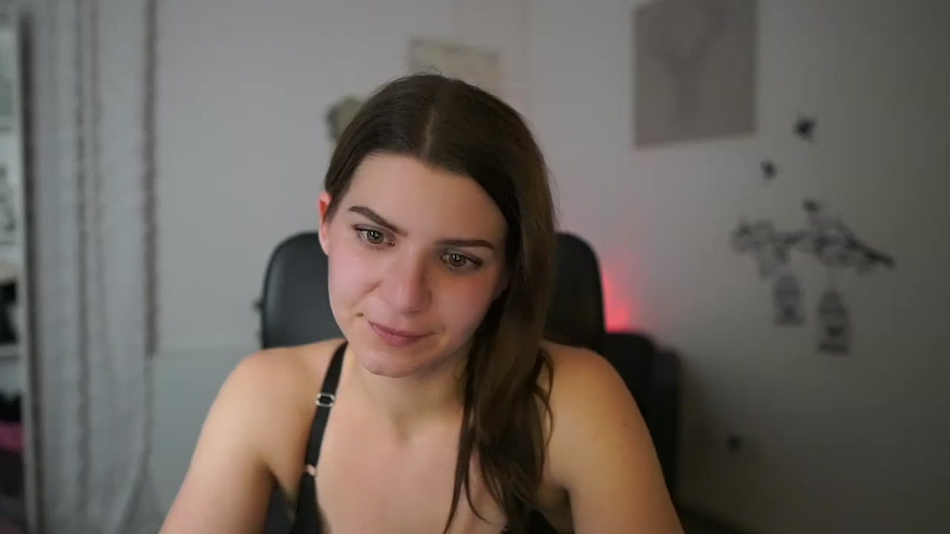 Gallery image thumbnail from Janemeys0's myfreecams stream on, 01/20/2026, 19:06 image 15 of 20