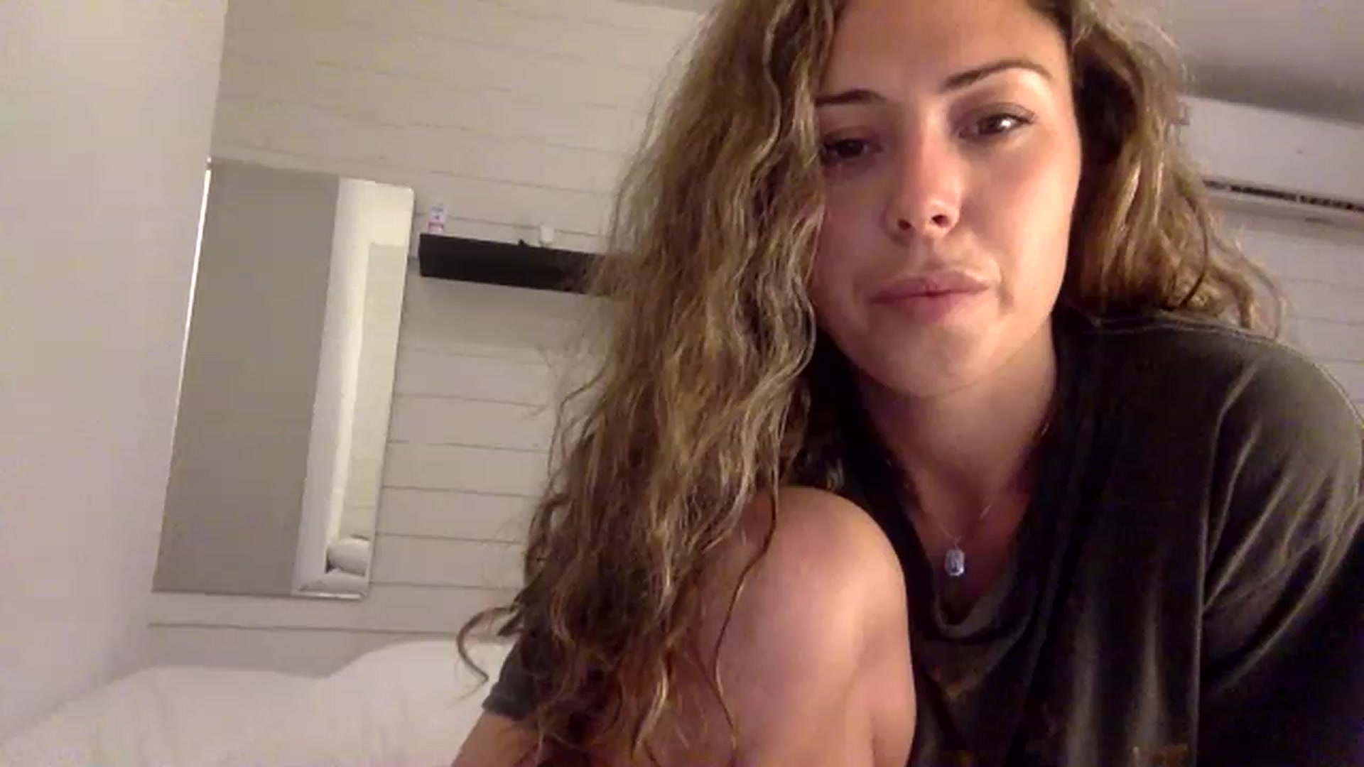 Gallery image thumbnail from Janesworldxo's myfreecams stream on, 12/07/2022, 08:35 image 15 of 20