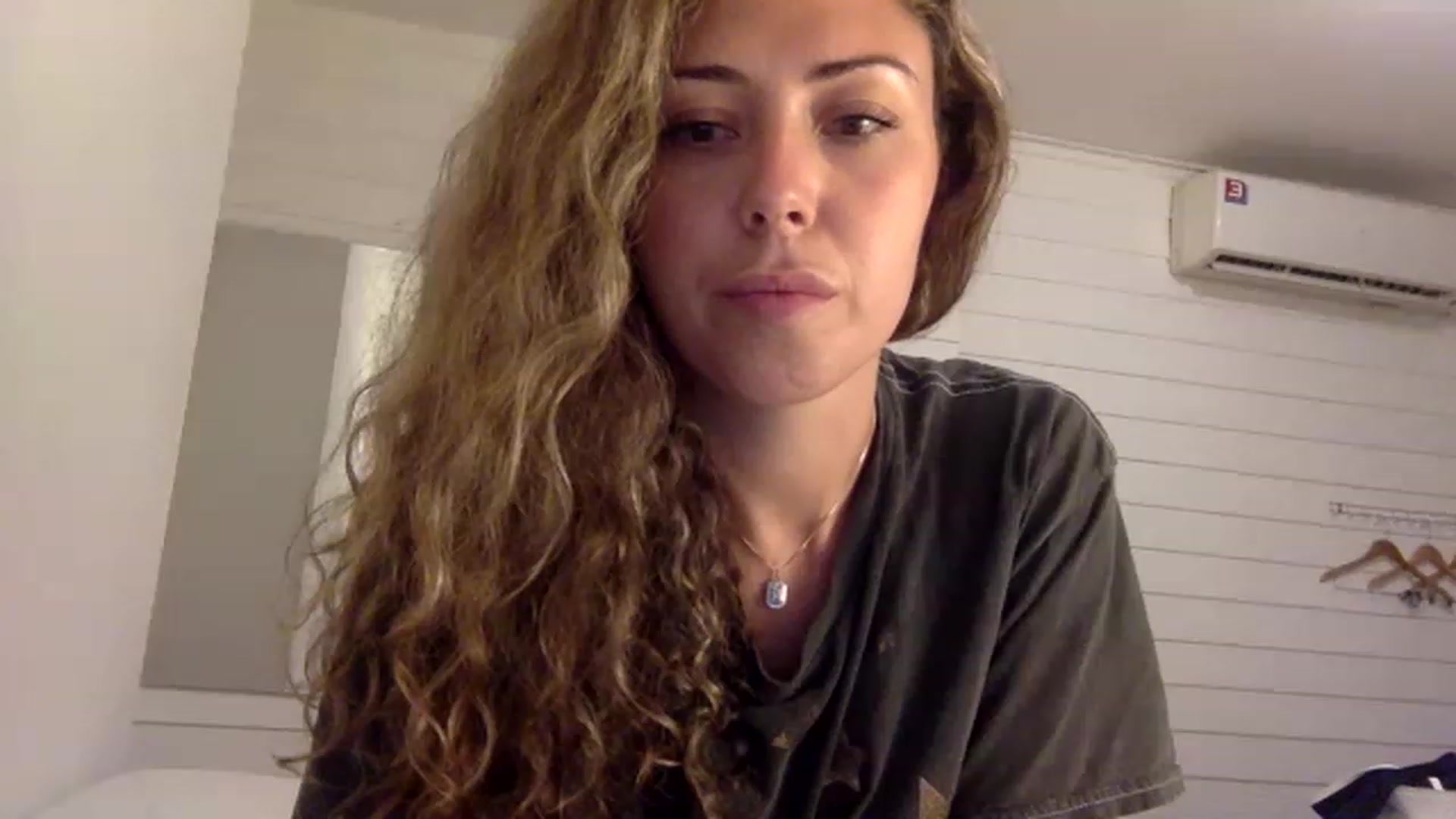 Gallery image thumbnail from Janesworldxo's myfreecams stream on, 12/07/2022, 09:14 image 4 of 20
