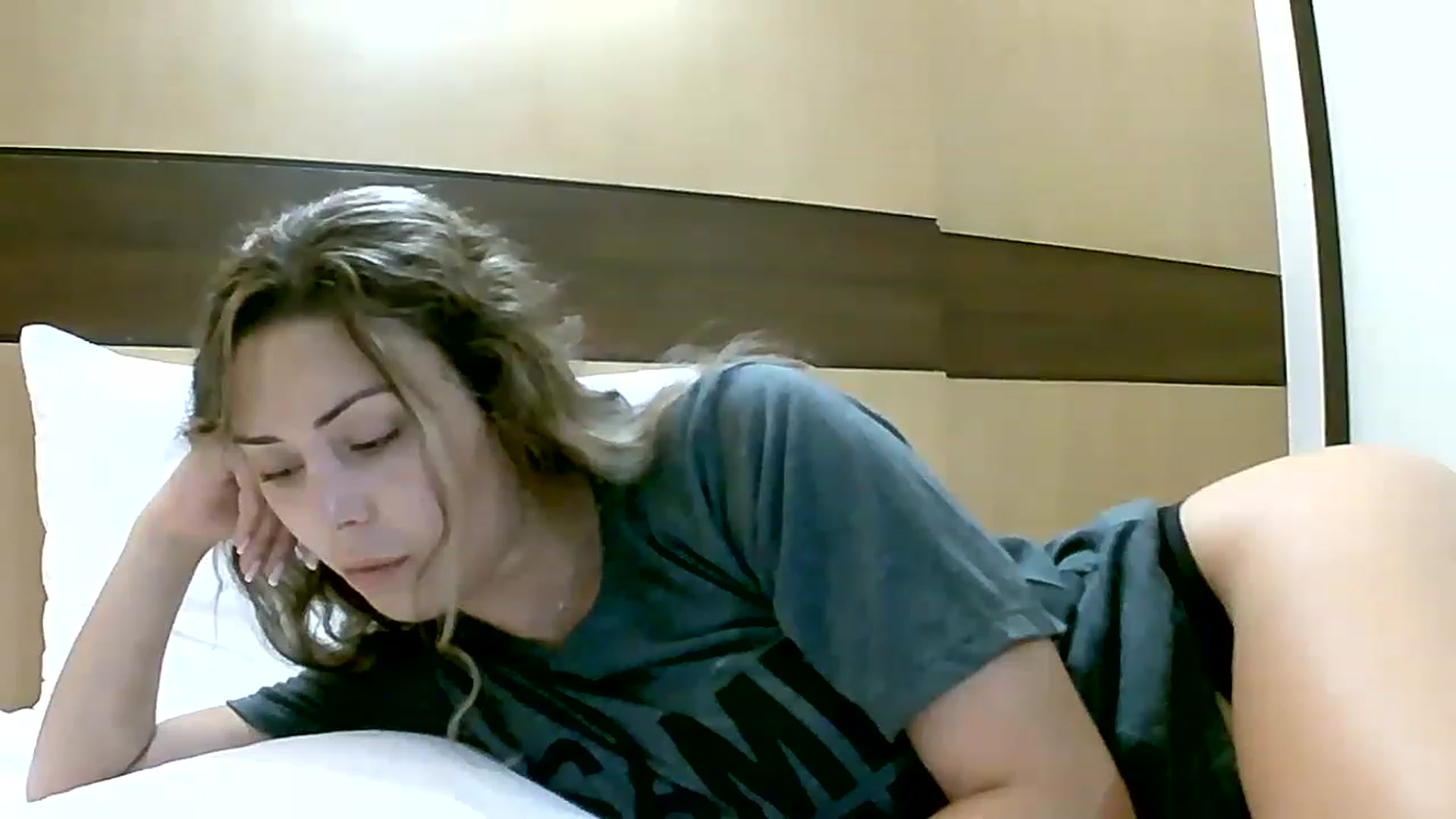 Gallery image thumbnail from Janesworldxo's myfreecams stream on, 12/30/2022, 19:37 image 1 of 20
