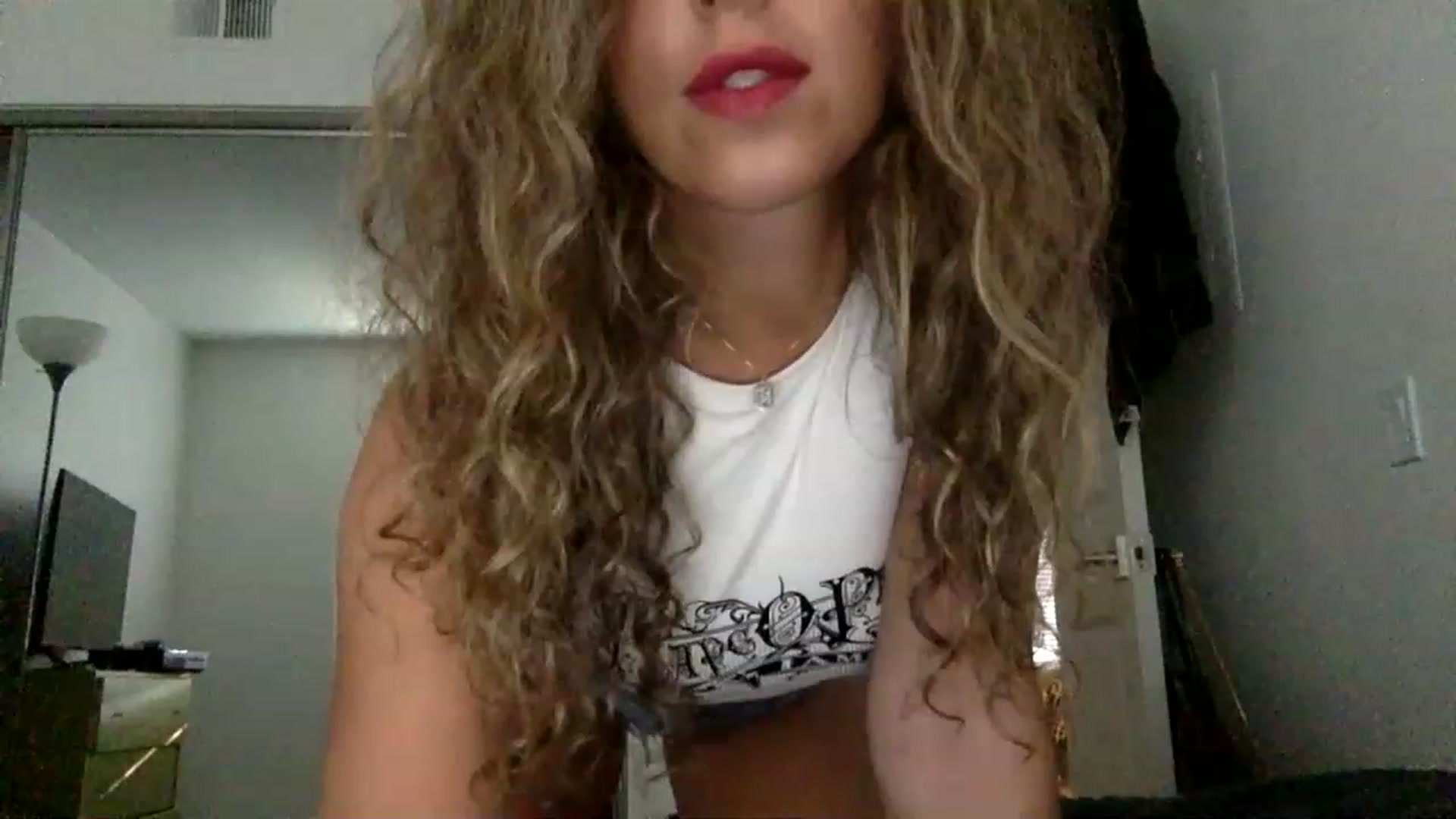 Gallery image thumbnail from Janesworldxo's myfreecams stream on, 01/29/2023, 24:28 image 6 of 20