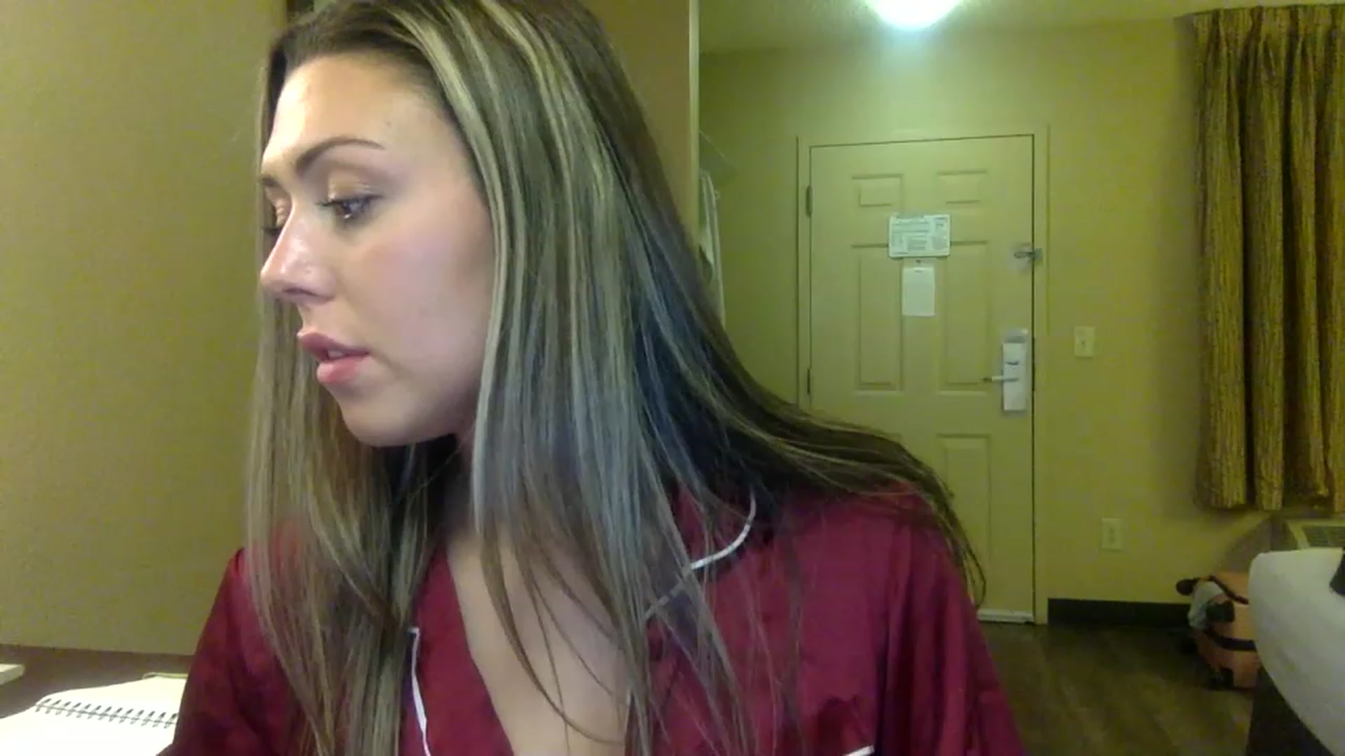 Gallery image thumbnail from Janesworldxo's myfreecams stream on, 02/21/2023, 08:11 image 12 of 20