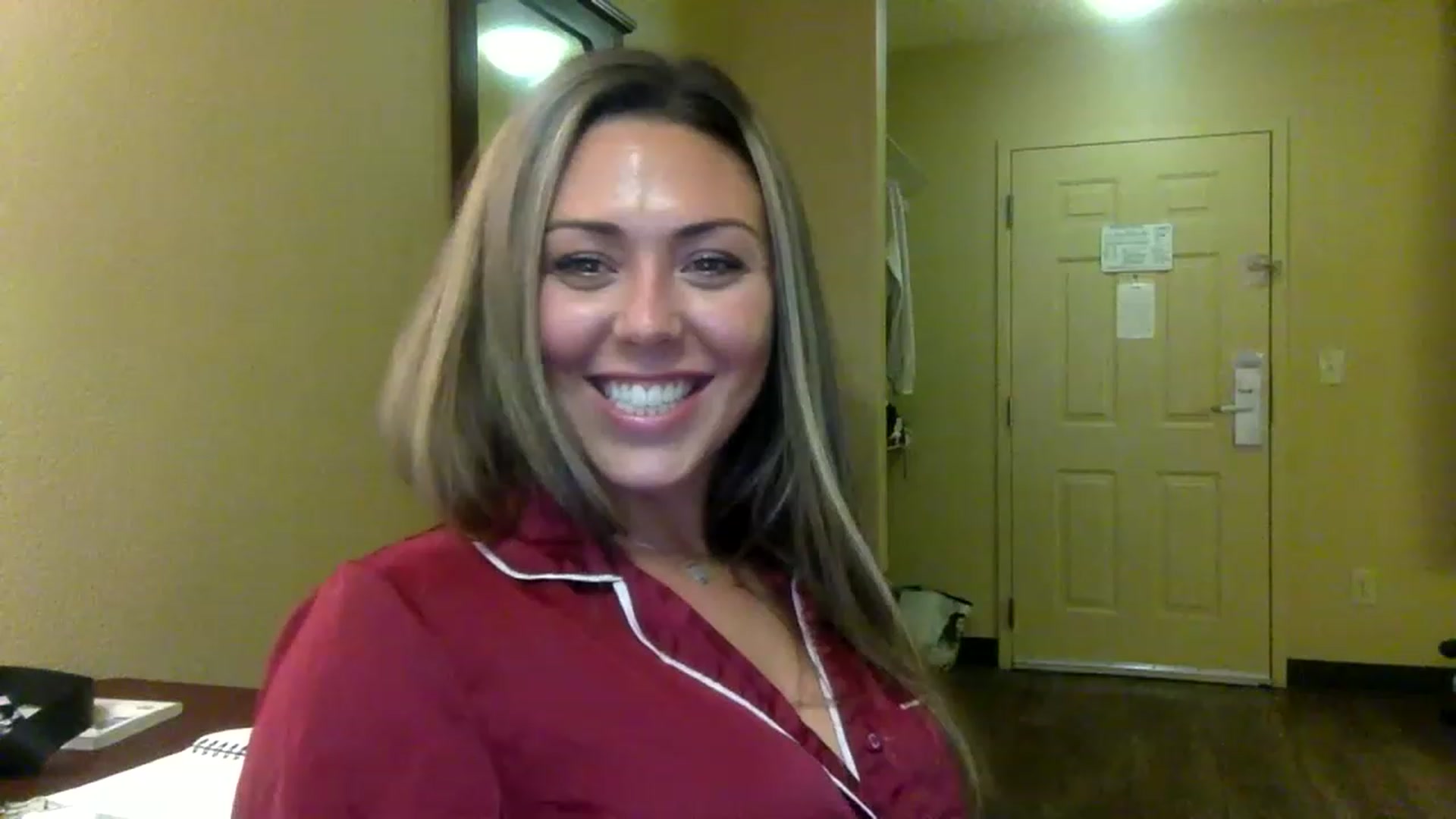Gallery image thumbnail from Janesworldxo's myfreecams stream on, 02/21/2023, 08:11 image 2 of 20