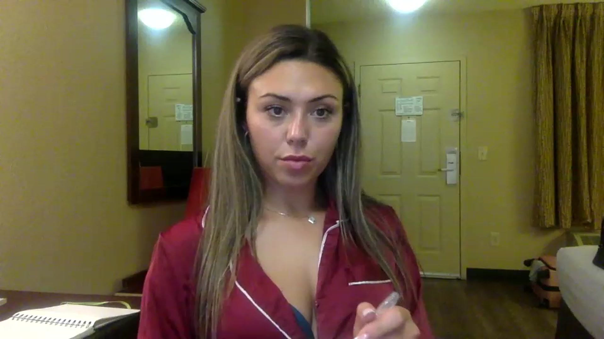 Gallery image thumbnail from Janesworldxo's myfreecams stream on, 02/21/2023, 08:11 image 13 of 20
