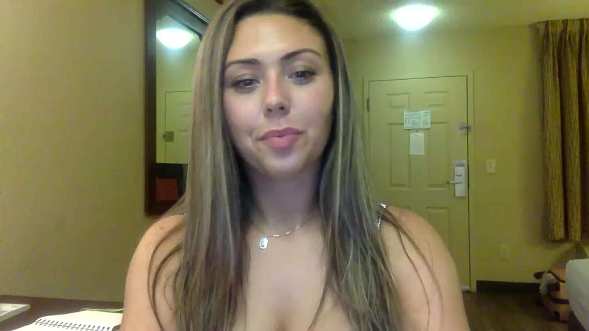 Gallery image thumbnail from Janesworldxo's myfreecams stream on, 02/21/2023, 09:20 image 11 of 20