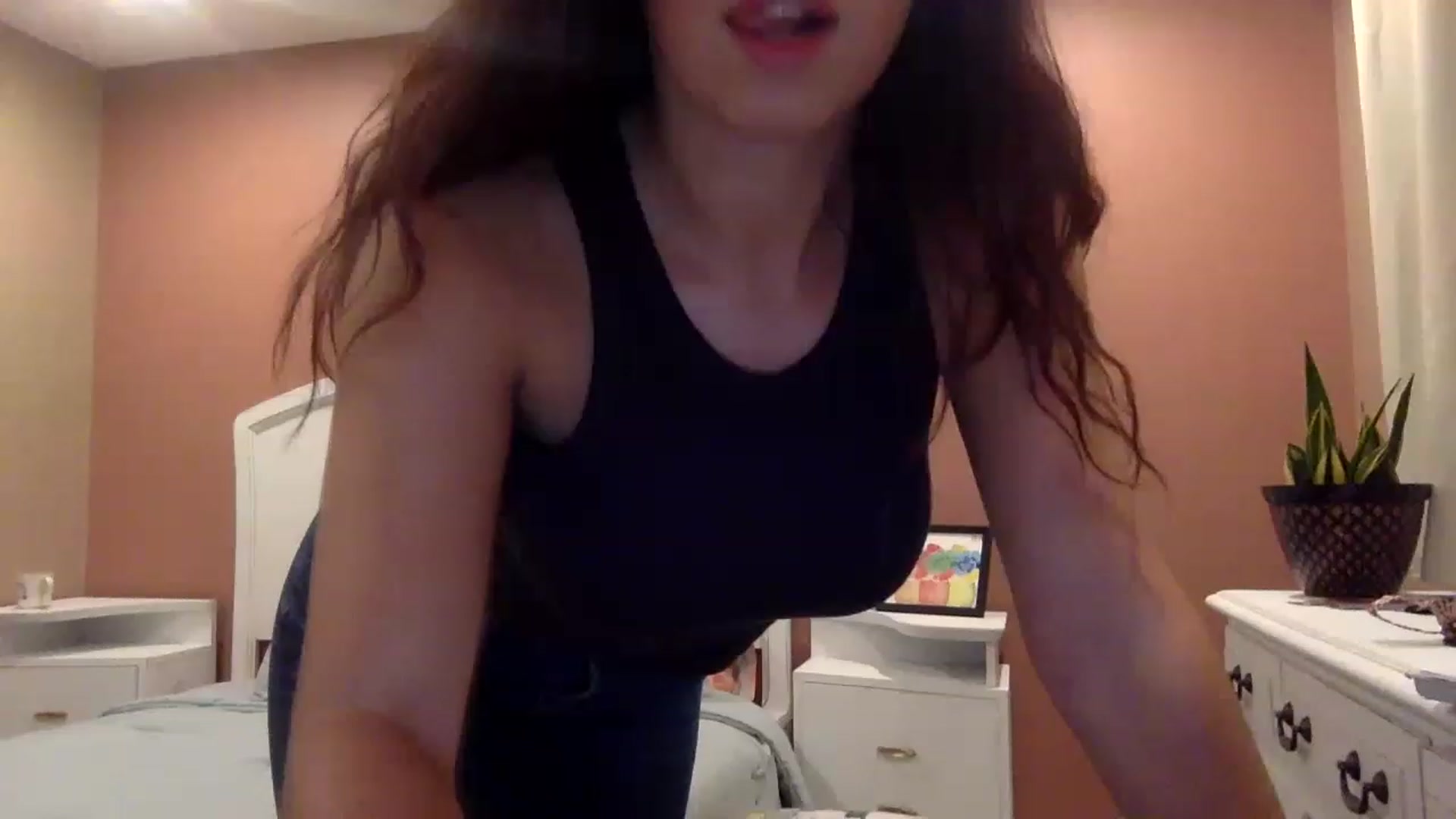 Gallery image thumbnail from Janesworldxo's myfreecams stream on, 03/07/2023, 09:46 image 2 of 20