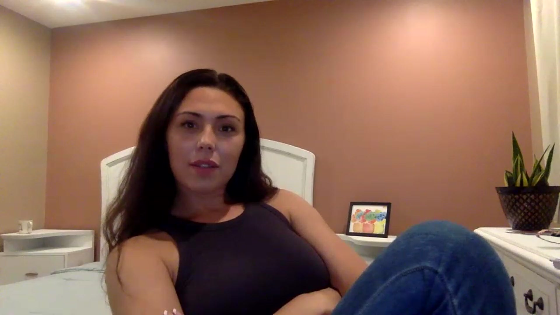 Gallery image thumbnail from Janesworldxo's myfreecams stream on, 03/07/2023, 09:46 image 13 of 20