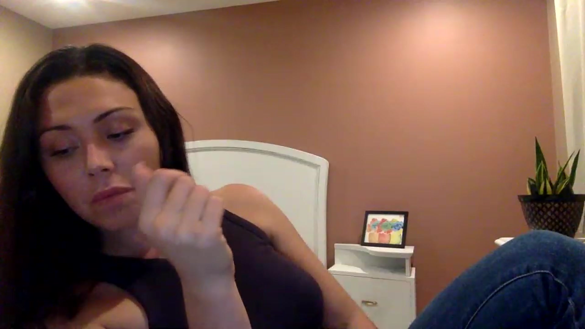 Gallery image thumbnail from Janesworldxo's myfreecams stream on, 03/07/2023, 09:46 image 17 of 20