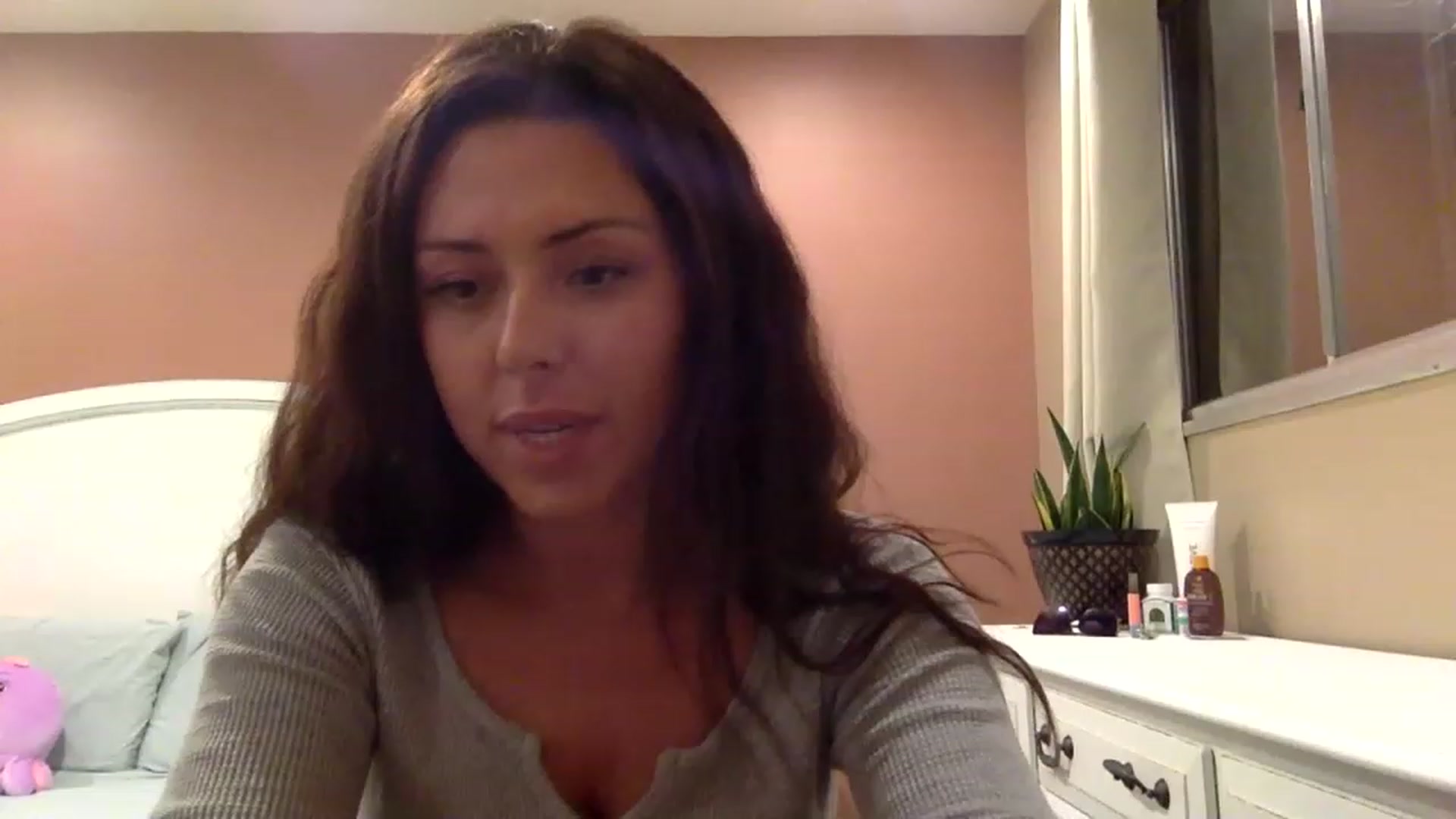 Gallery image thumbnail from Janesworldxo's myfreecams stream on, 03/15/2023, 04:15 image 12 of 20