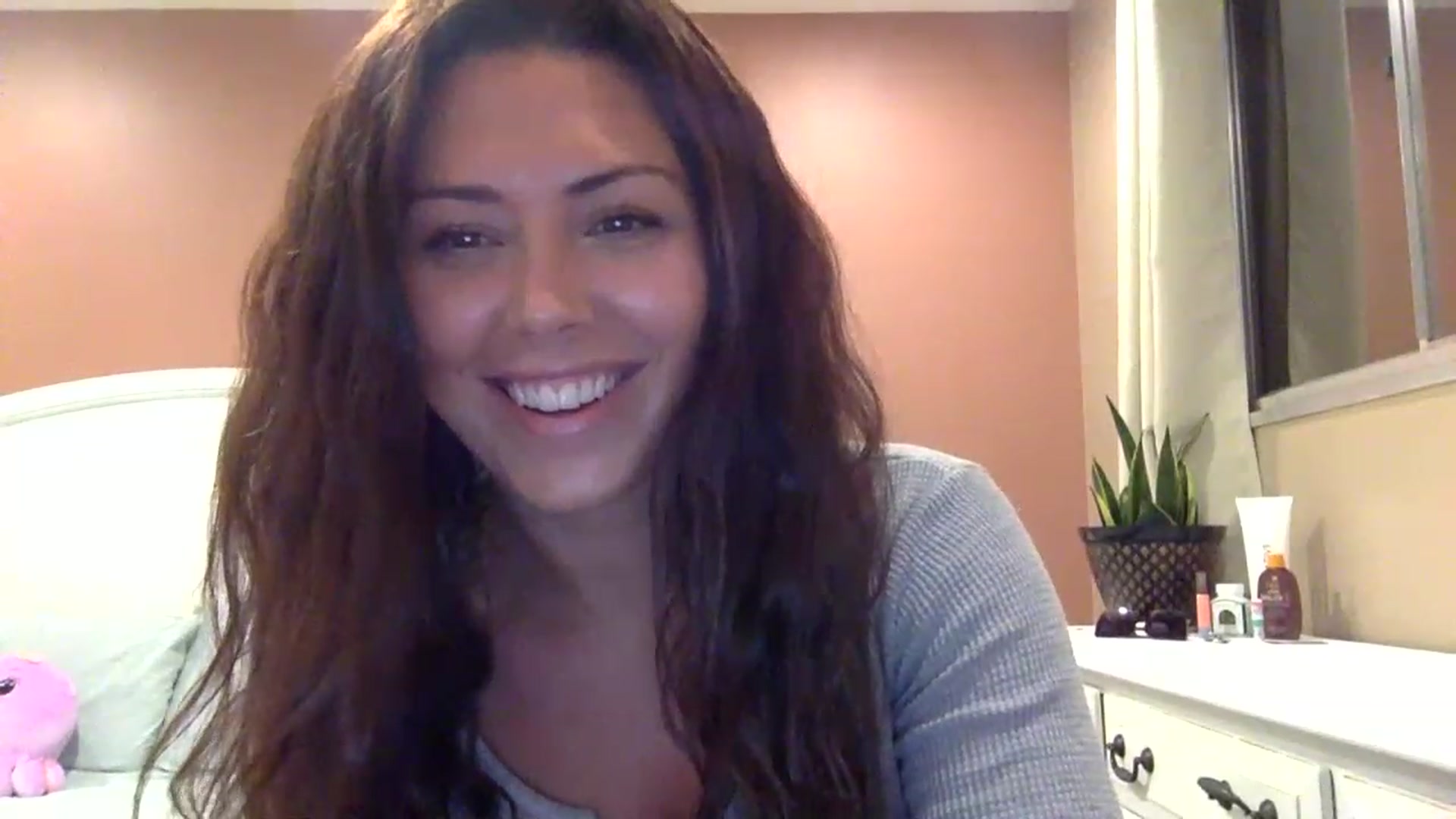 Gallery image thumbnail from Janesworldxo's myfreecams stream on, 03/15/2023, 04:15 image 15 of 20