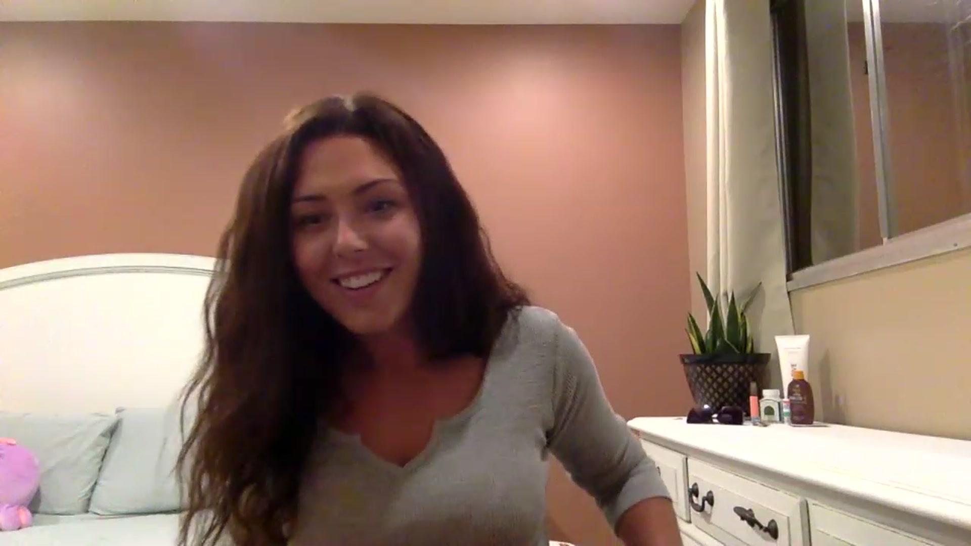 Gallery image thumbnail from Janesworldxo's myfreecams stream on, 03/15/2023, 04:15 image 8 of 20