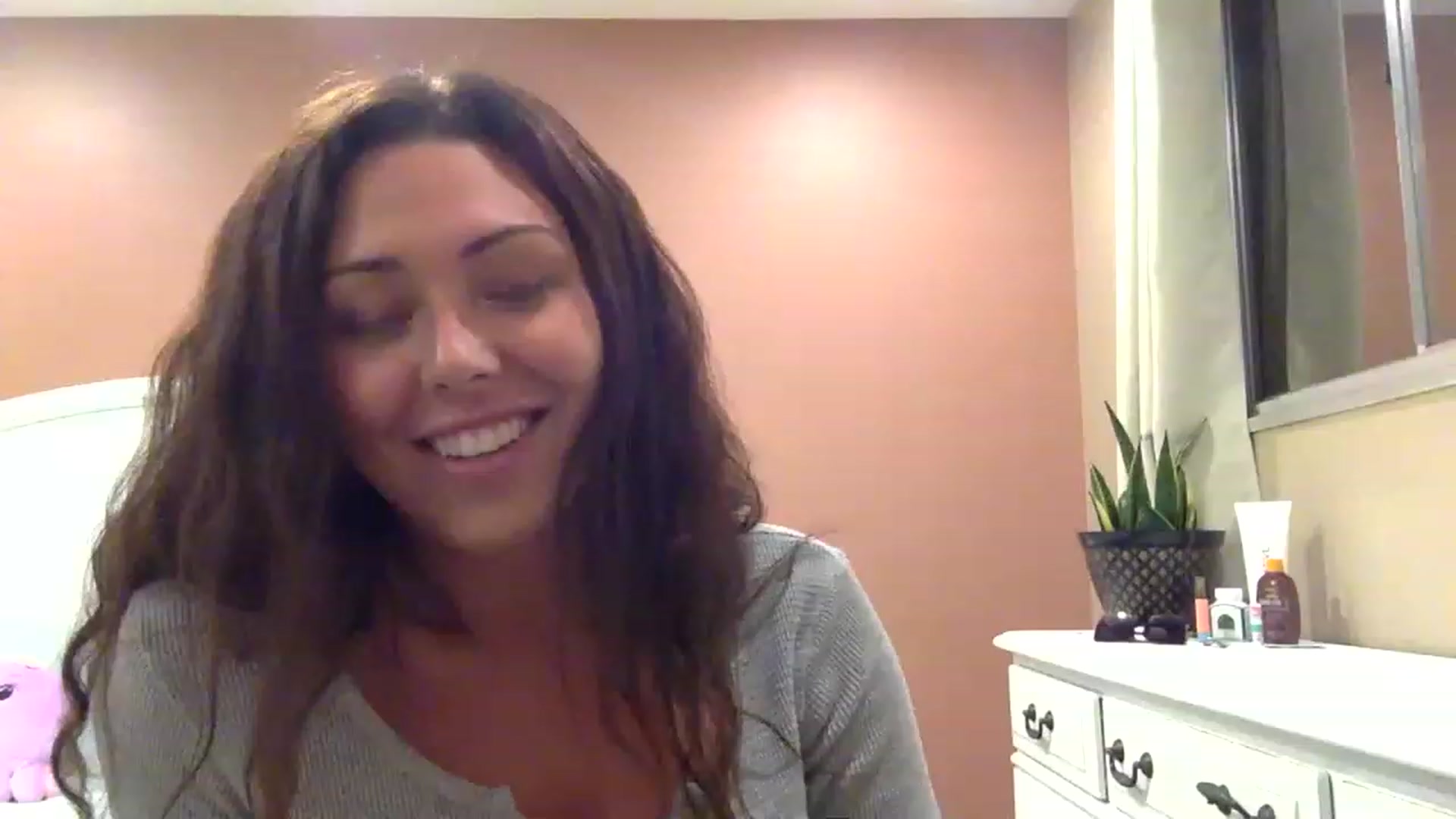 Gallery image thumbnail from Janesworldxo's myfreecams stream on, 03/15/2023, 04:15 image 13 of 20