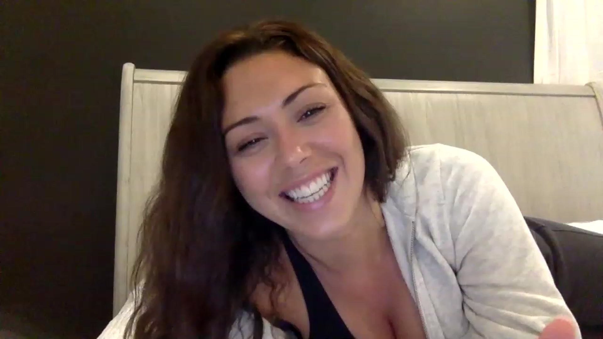 Gallery image thumbnail from Janesworldxo's myfreecams stream on, 05/01/2023, 03:02 image 14 of 20