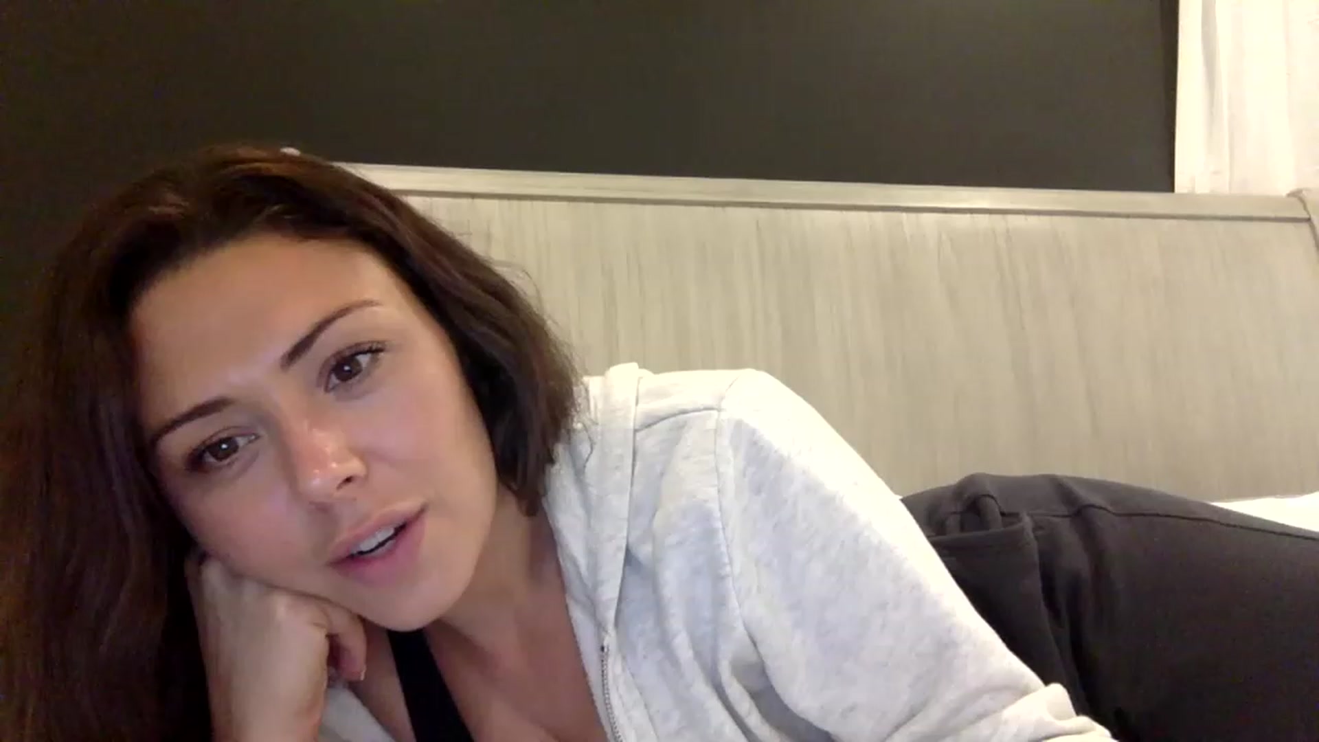 Gallery image thumbnail from Janesworldxo's myfreecams stream on, 05/01/2023, 03:02 image 20 of 20