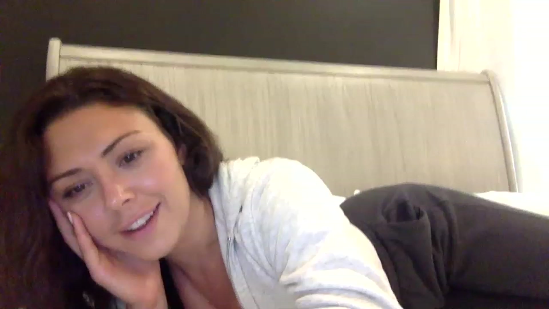 Gallery image thumbnail from Janesworldxo's myfreecams stream on, 05/01/2023, 03:02 image 5 of 20