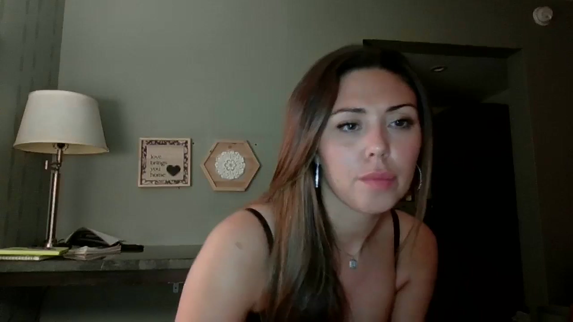 Gallery image thumbnail from Janesworldxo's myfreecams stream on, 09/15/2023, 08:03 image 11 of 20