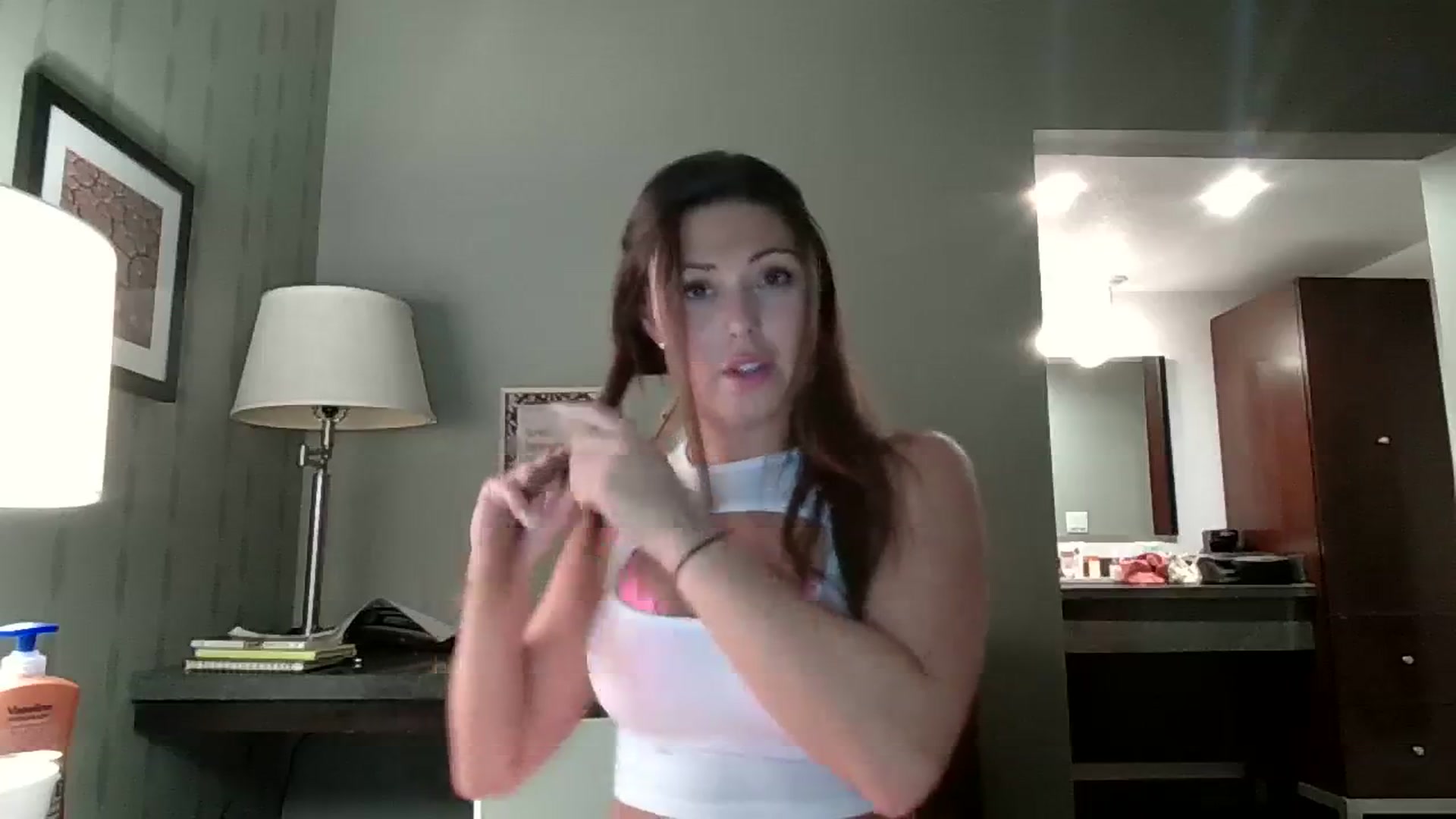 Gallery image thumbnail from Janesworldxo's myfreecams stream on, 09/17/2023, 08:44 image 6 of 20