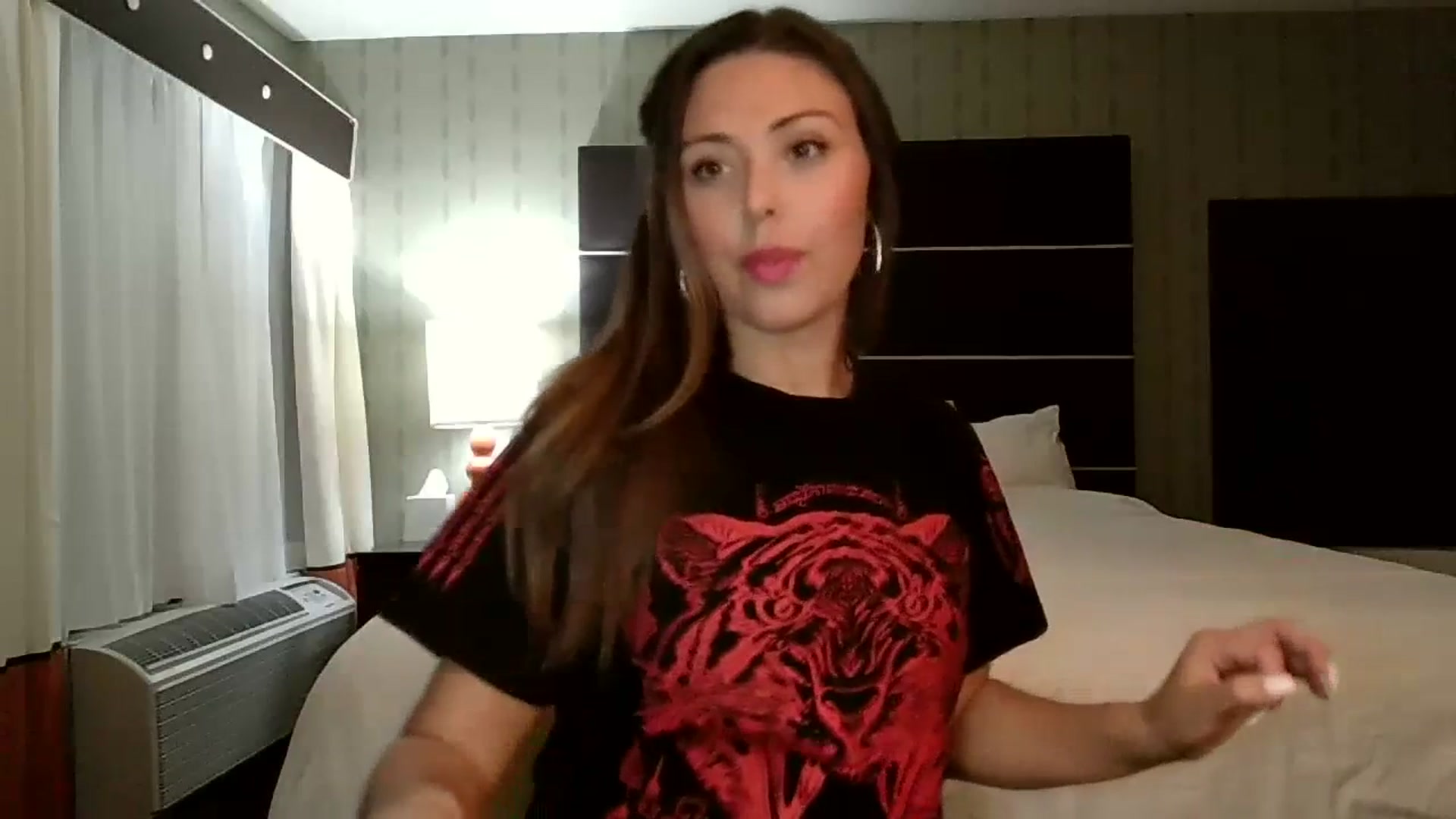 Gallery image thumbnail from Janesworldxo's myfreecams stream on, 09/22/2023, 10:09 image 19 of 20
