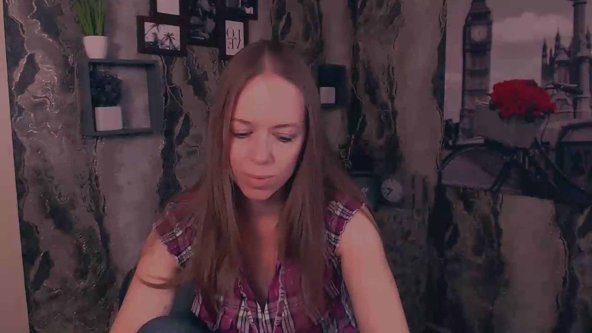 Gallery image thumbnail from JanetJerass_'s myfreecams stream on, 08/20/2026, 05:19 image 17 of 20