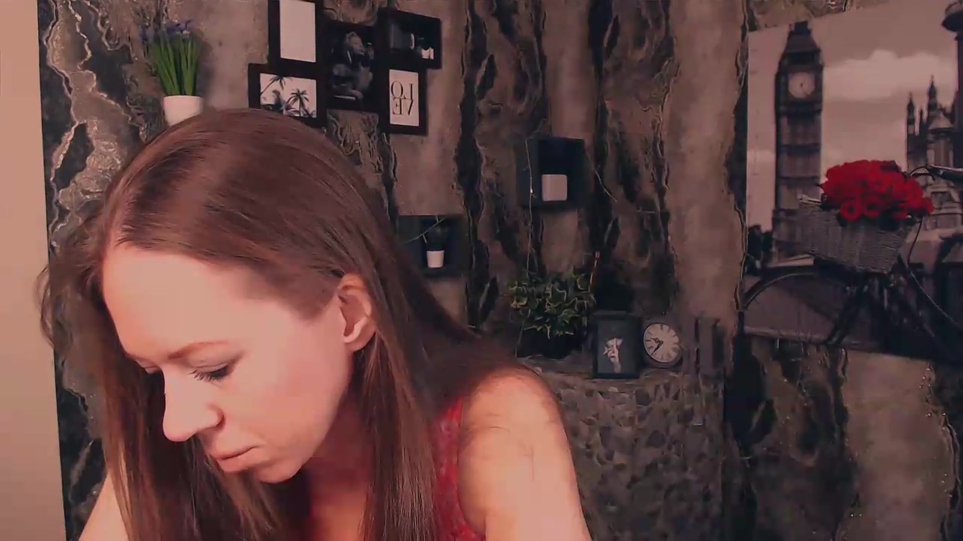 Gallery image thumbnail from JanetJerass_'s myfreecams stream on, 08/23/2026, 04:55 image 11 of 20